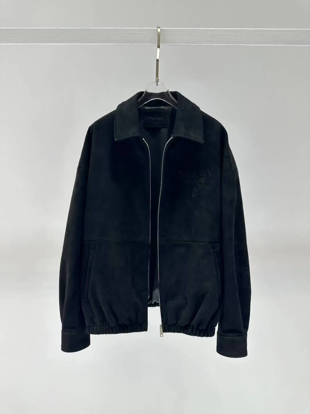 Кожаные Куртки И Дублёнки Женские Prada 13186438