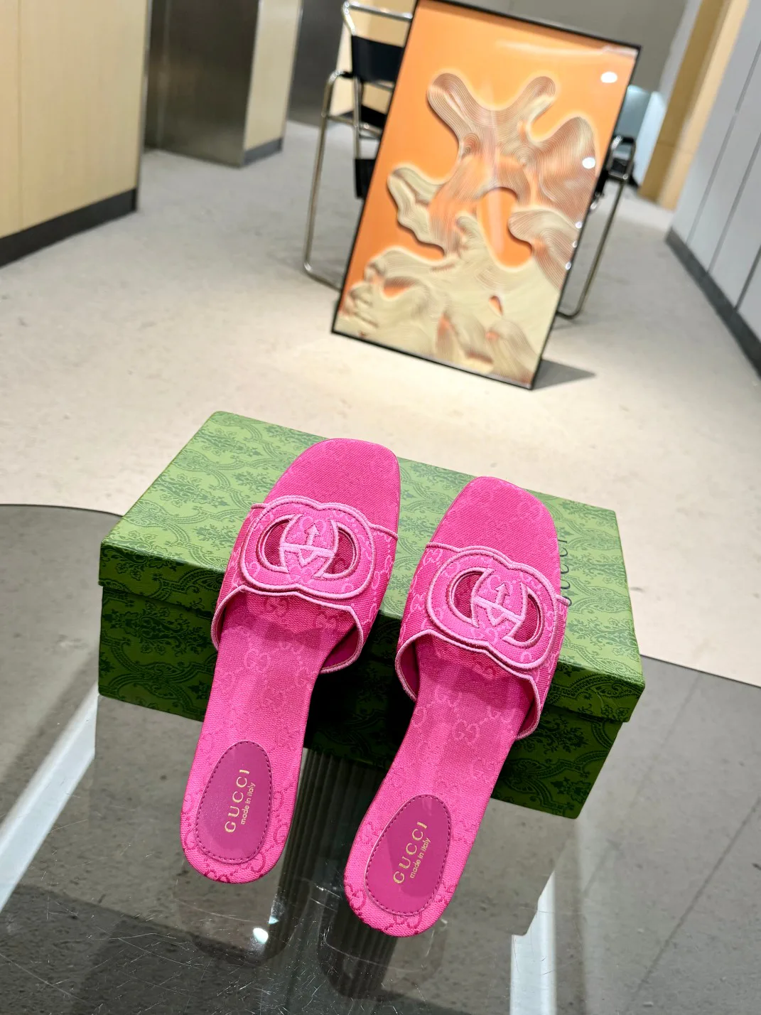 Шлепанцы Женские Gucci 11890952