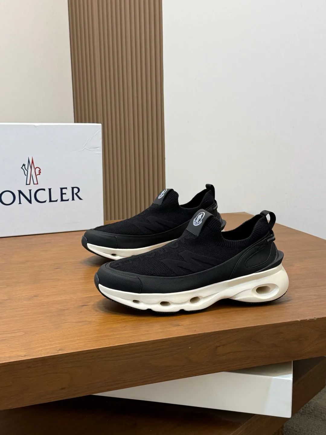 Кроссовки Мужские Moncler 17530474