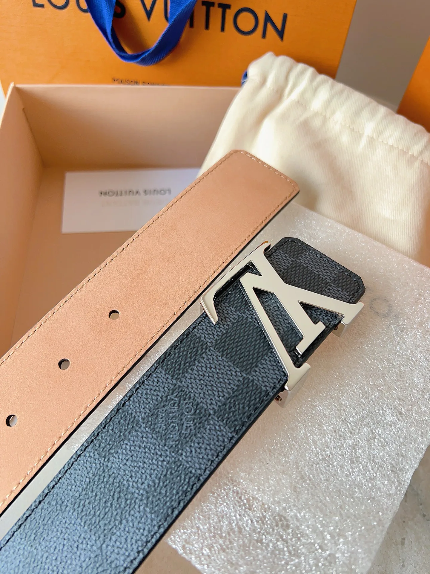 Ремни Louis Vuitton 14563667