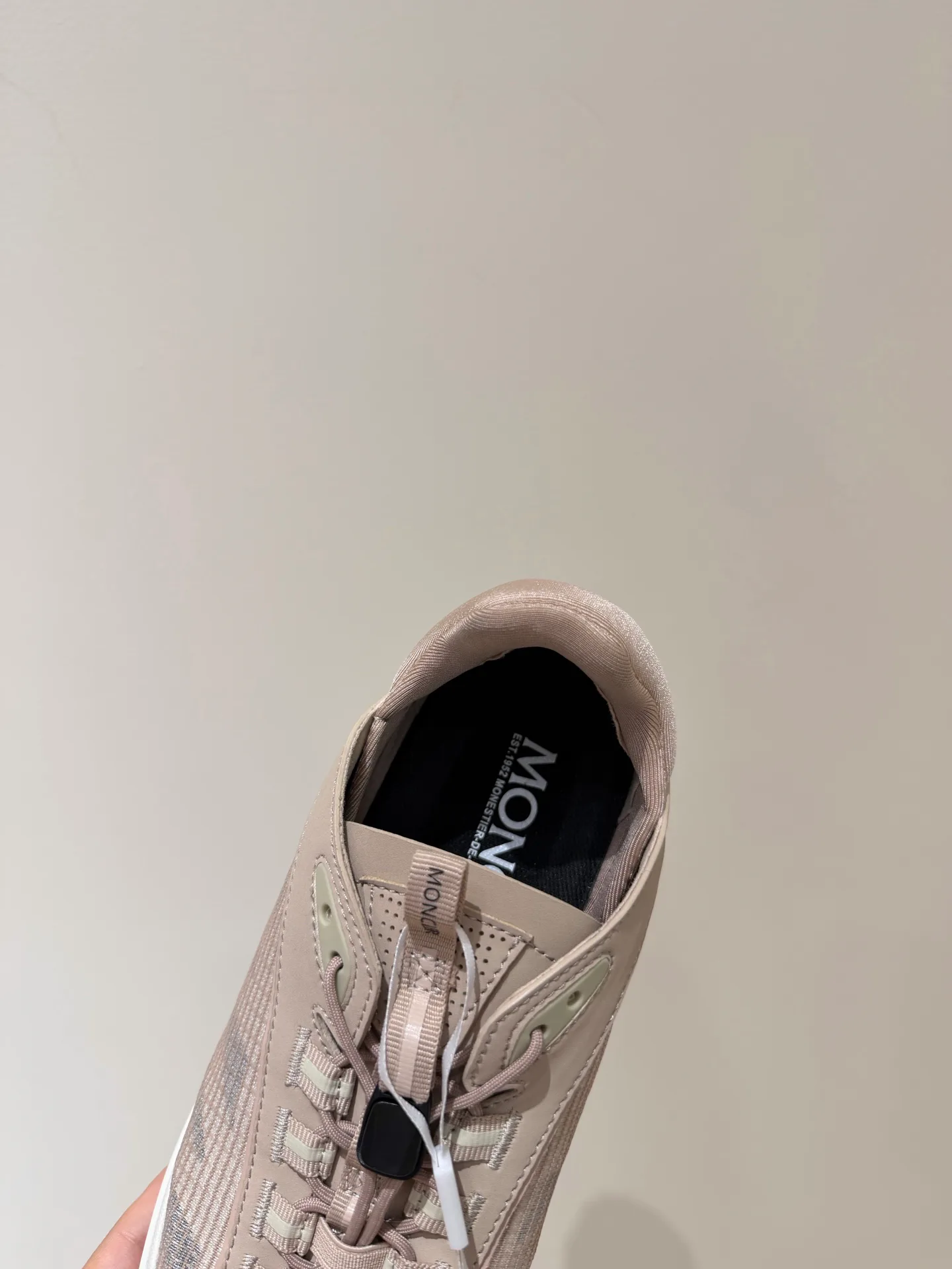 Кроссовки Женские Moncler 18194428