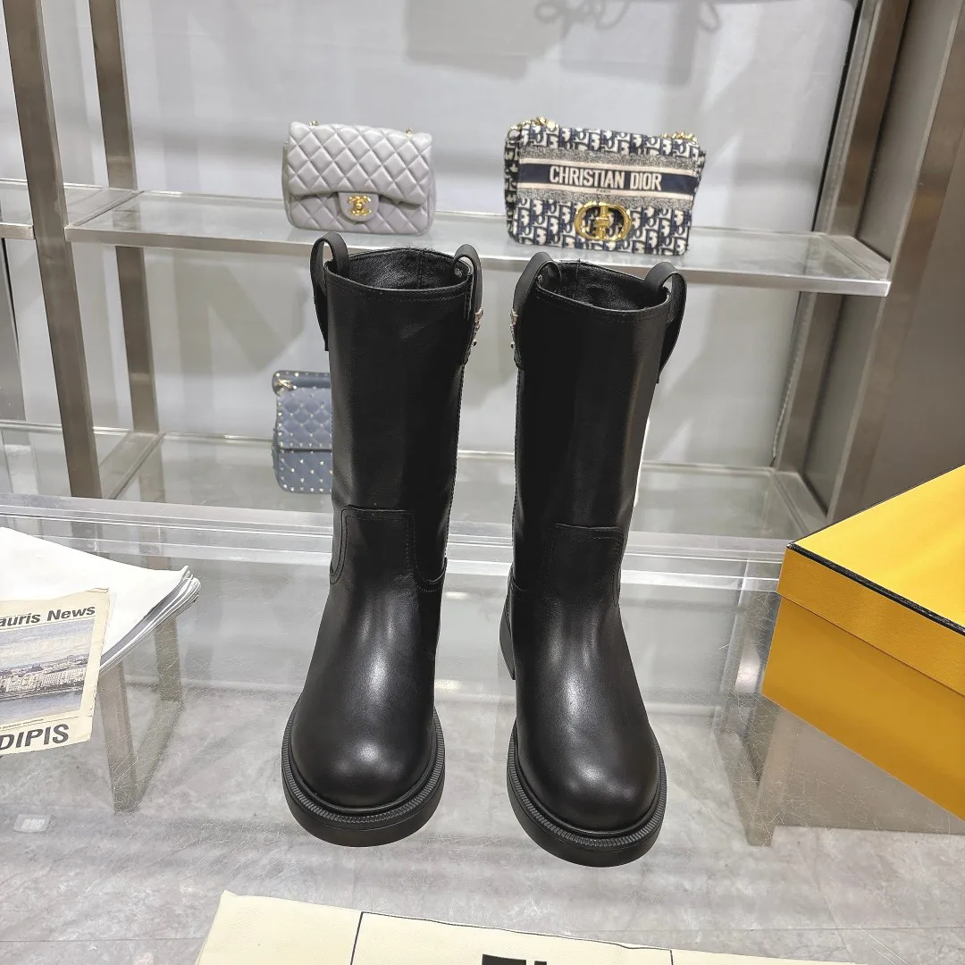 Сапоги Женские Fendi 18264001