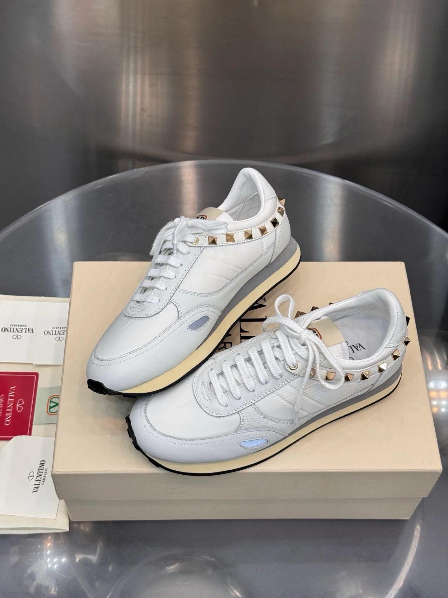 Кроссовки Женские Valentino 18202512