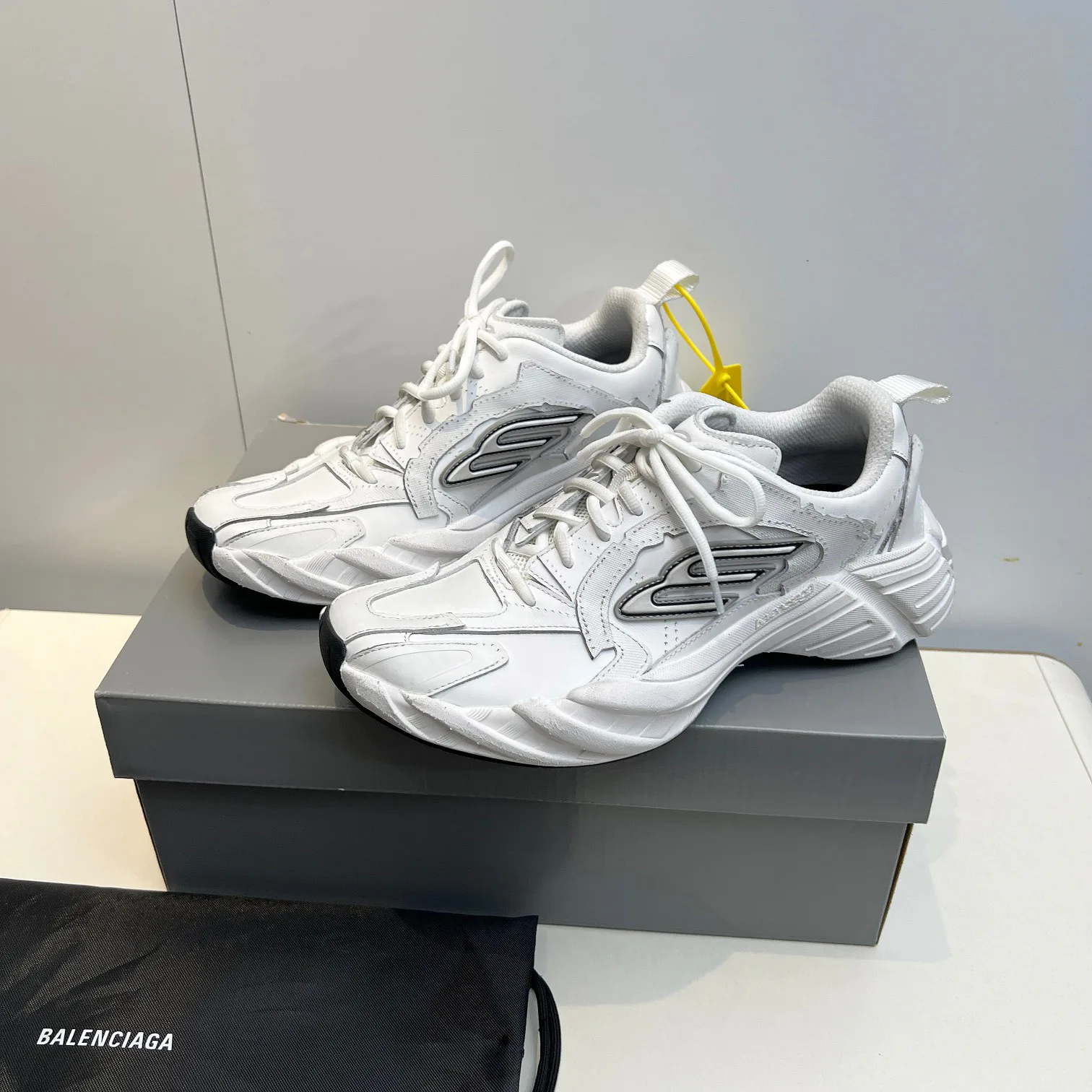 Кроссовки Женские Balenciaga 6428083