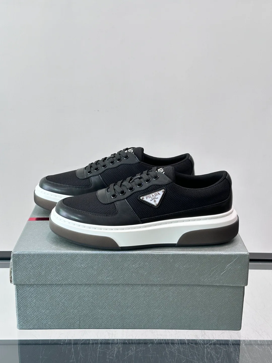 Кроссовки Мужские Prada 17913725