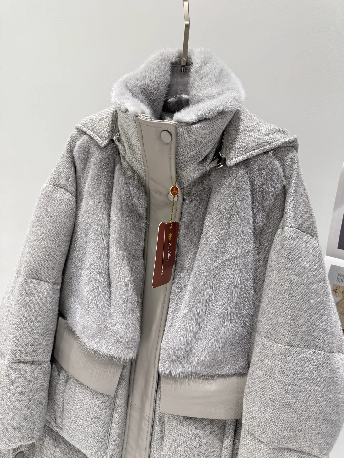 Куртки И Пуховики Женские Loro Piana 1512152