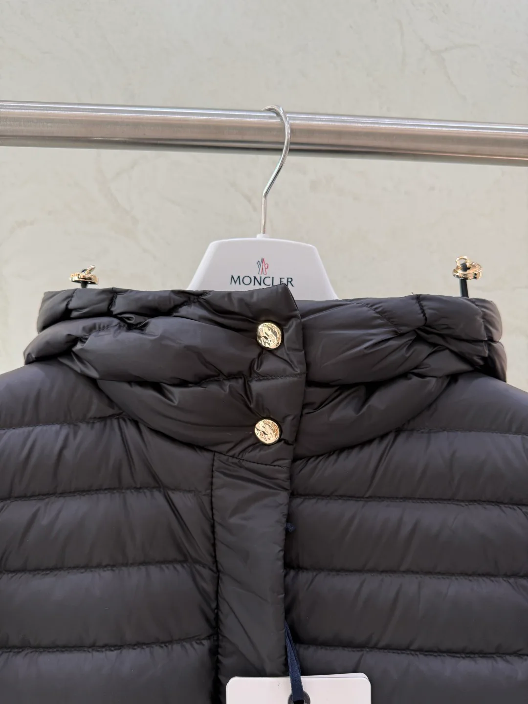 Куртки И Пуховики Женские Moncler 18043551