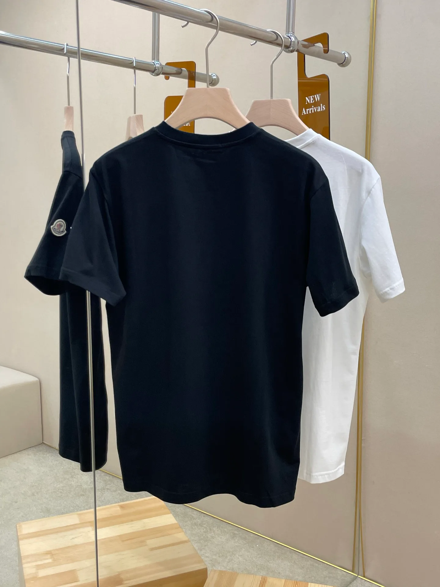 Футболки Женские Moncler 11682998