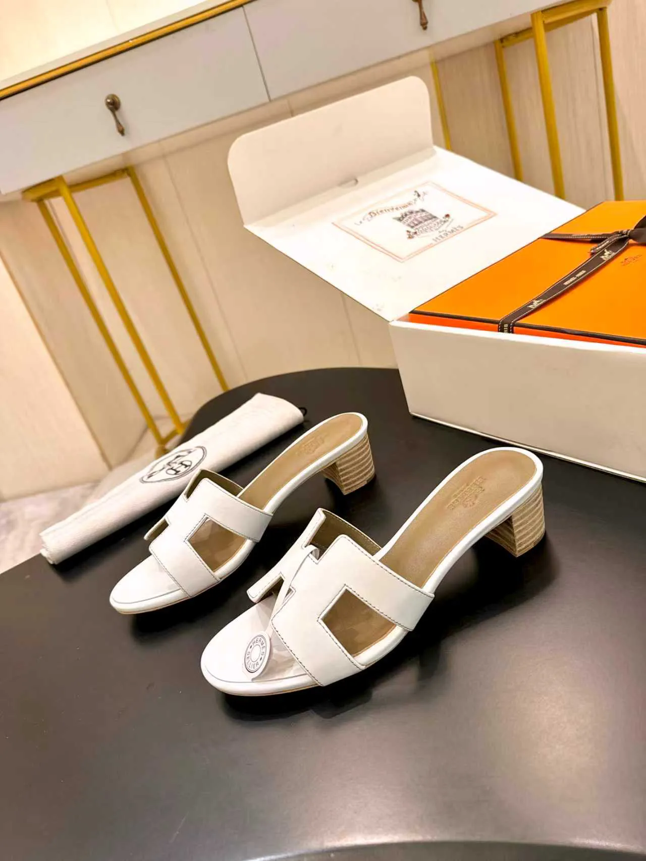 Босоножки Женские Hermes 10250438