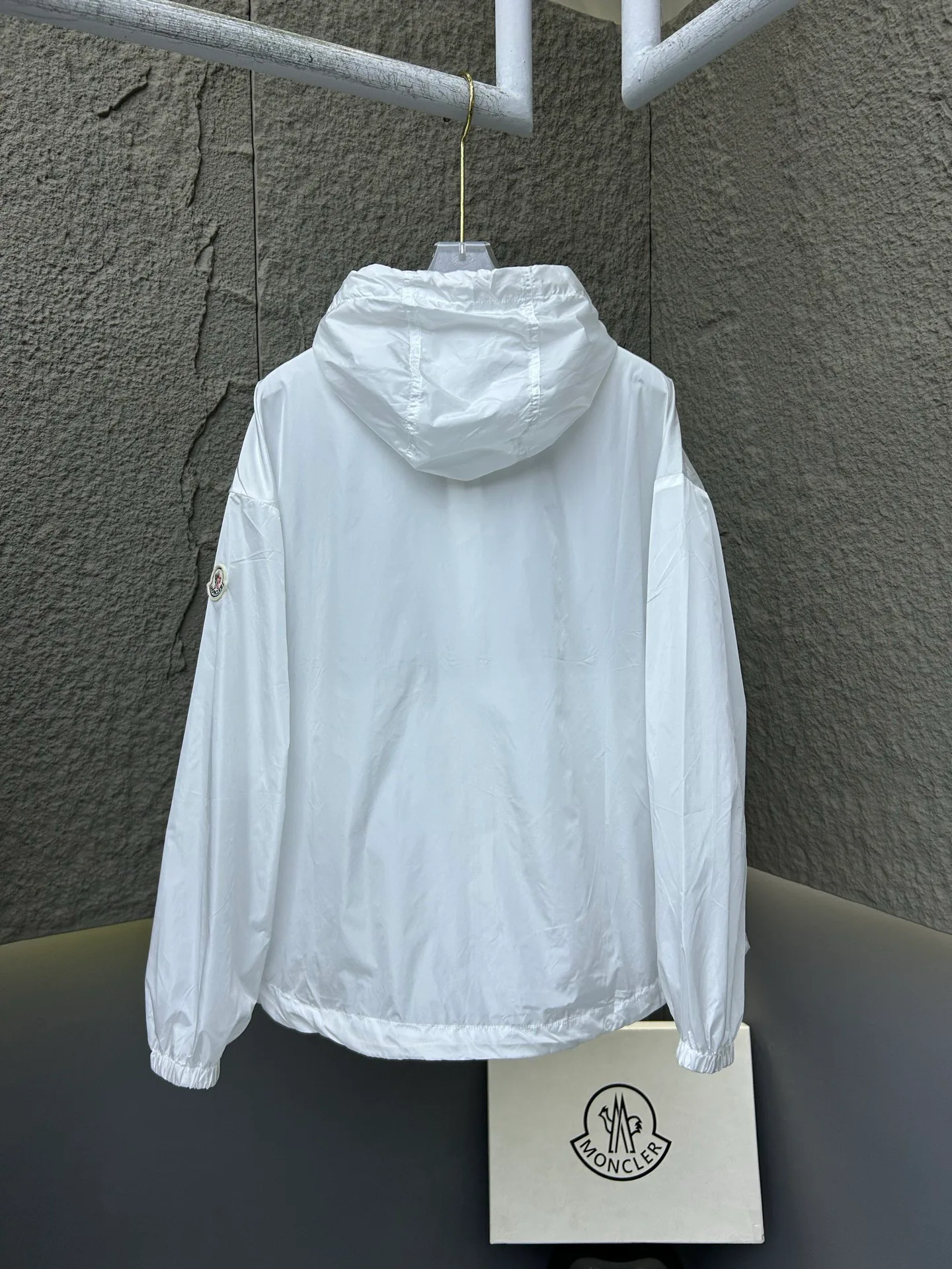 Куртки И Пуховики Женские Moncler 11666923