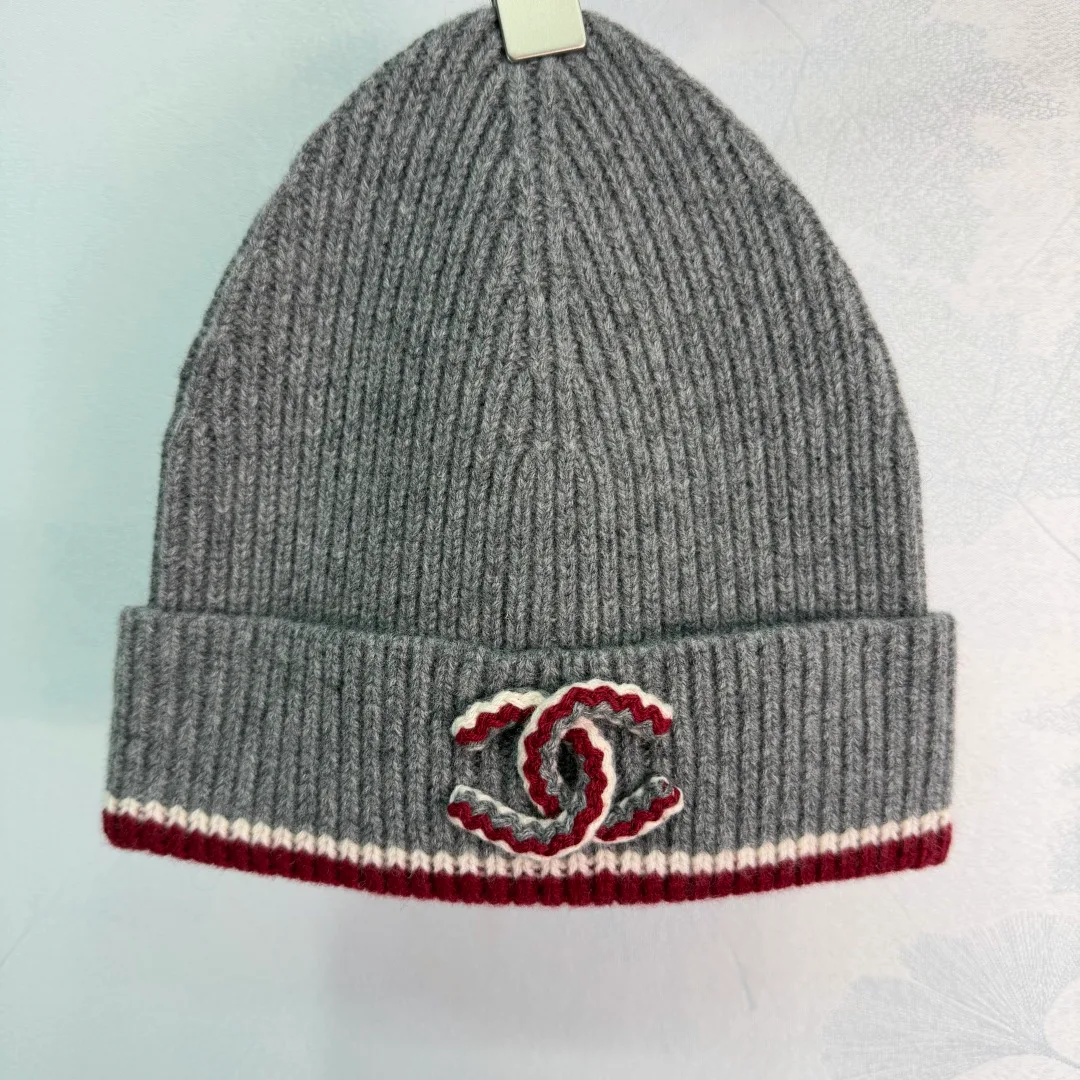 Головные Уборы Chanel 17734650