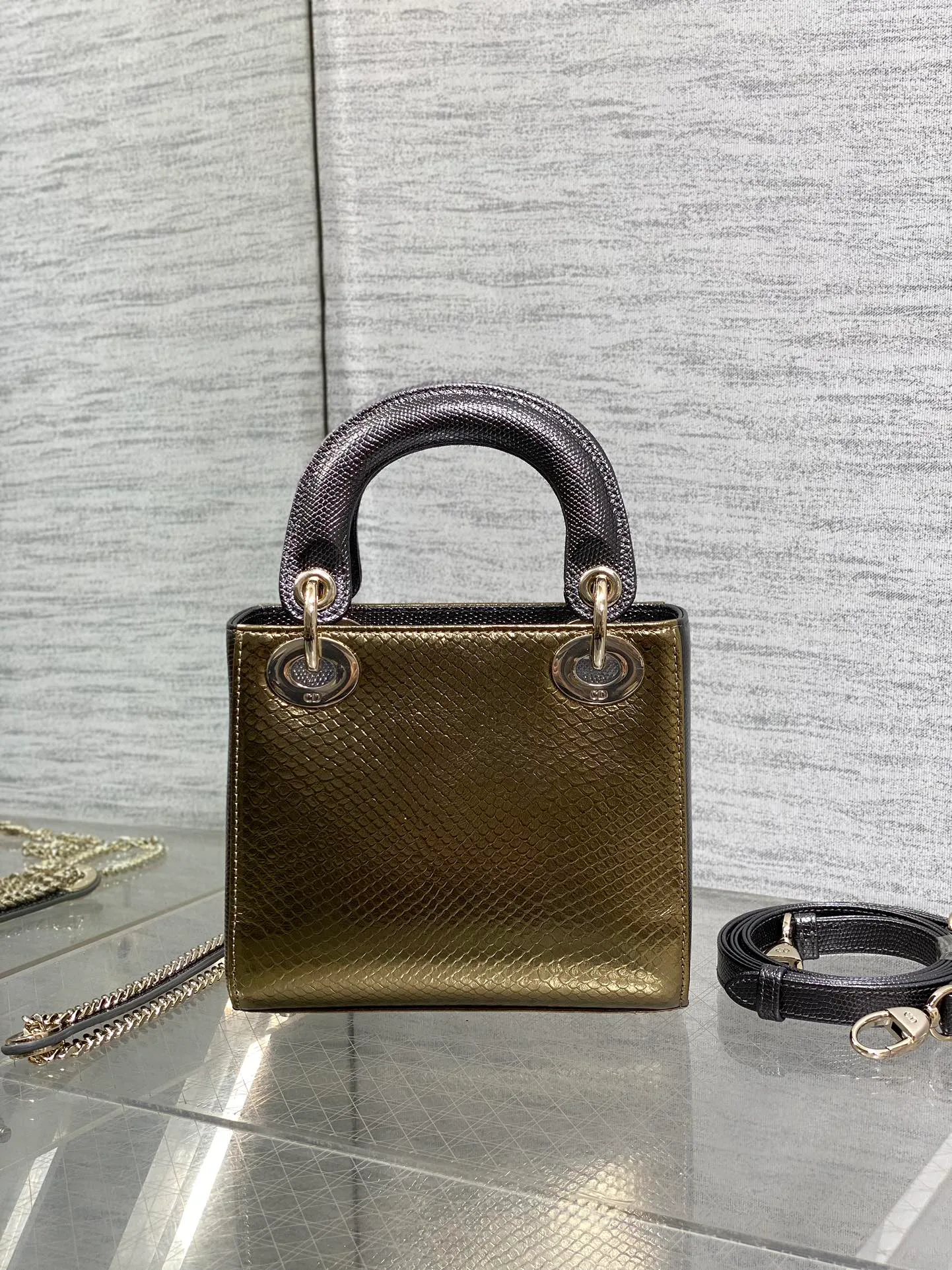 Классические Сумки Женские Christian Dior 12817888