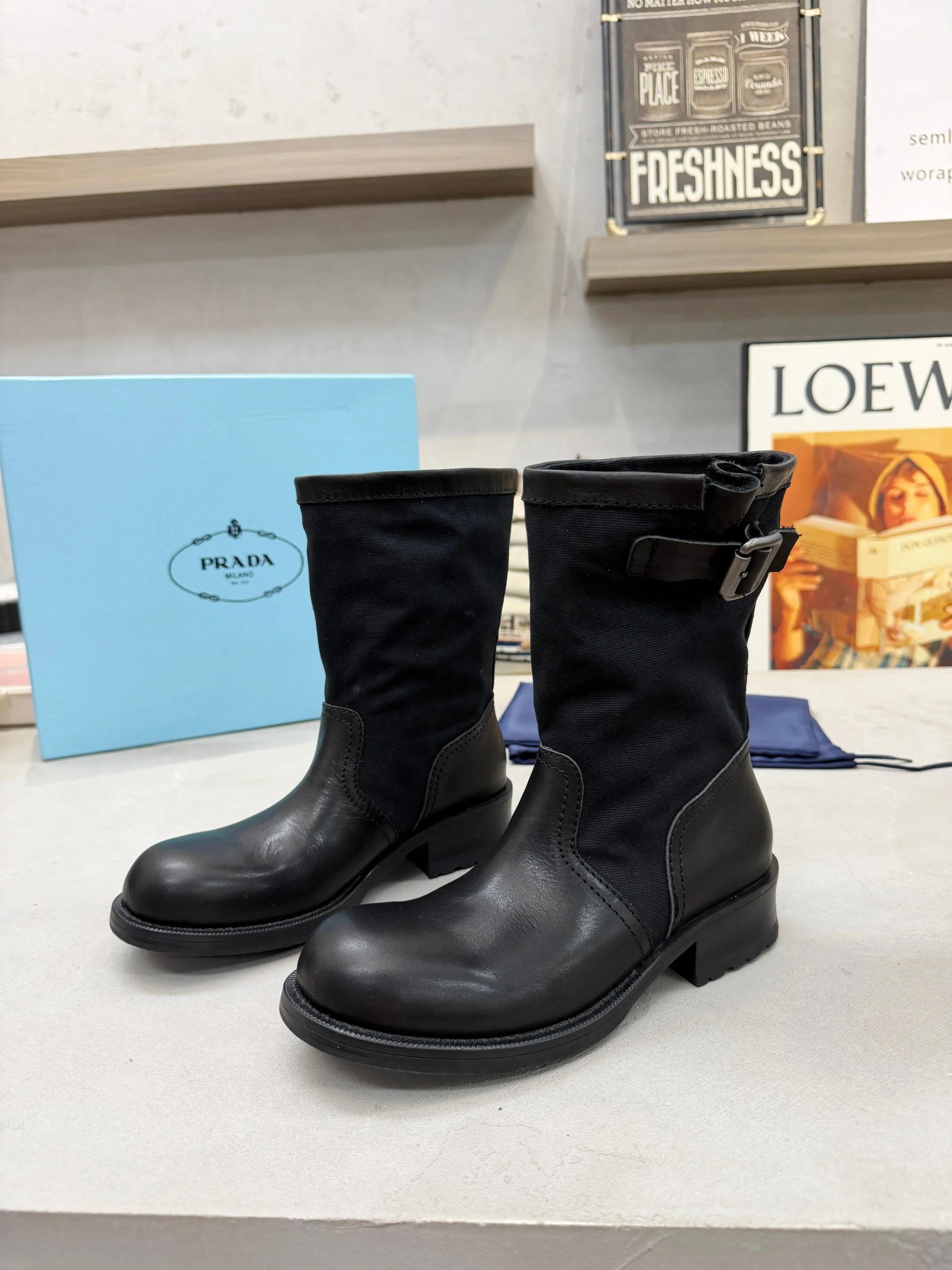 Сапоги Женские Prada 18366707