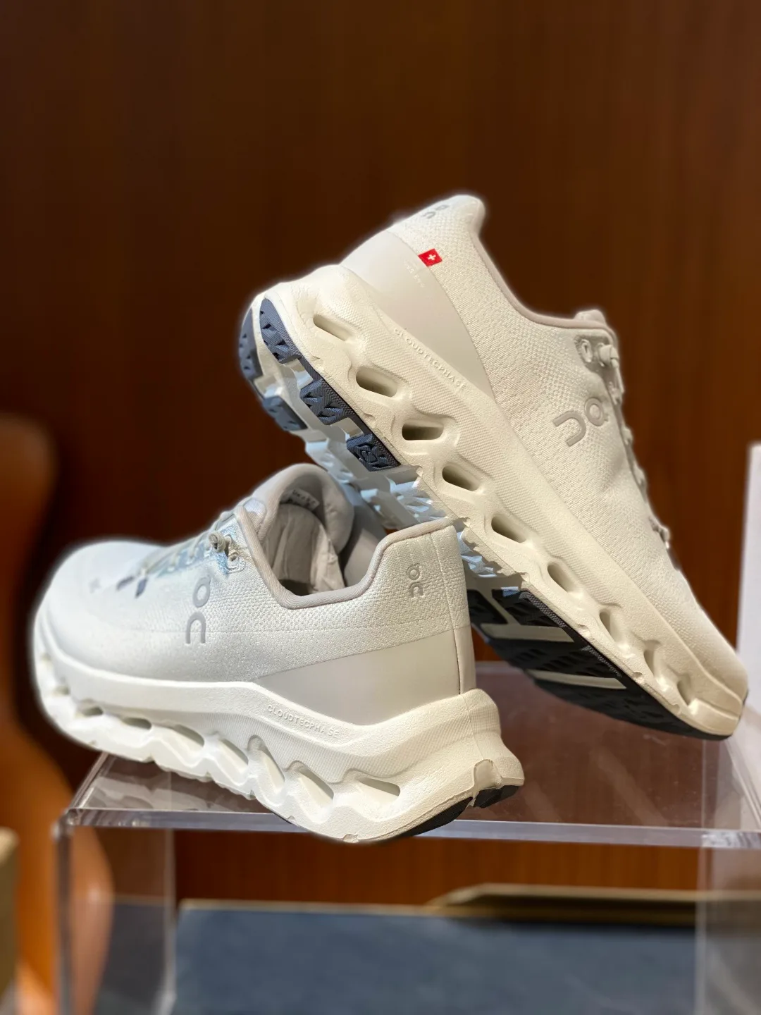 Кроссовки Женские Loewe 11517926