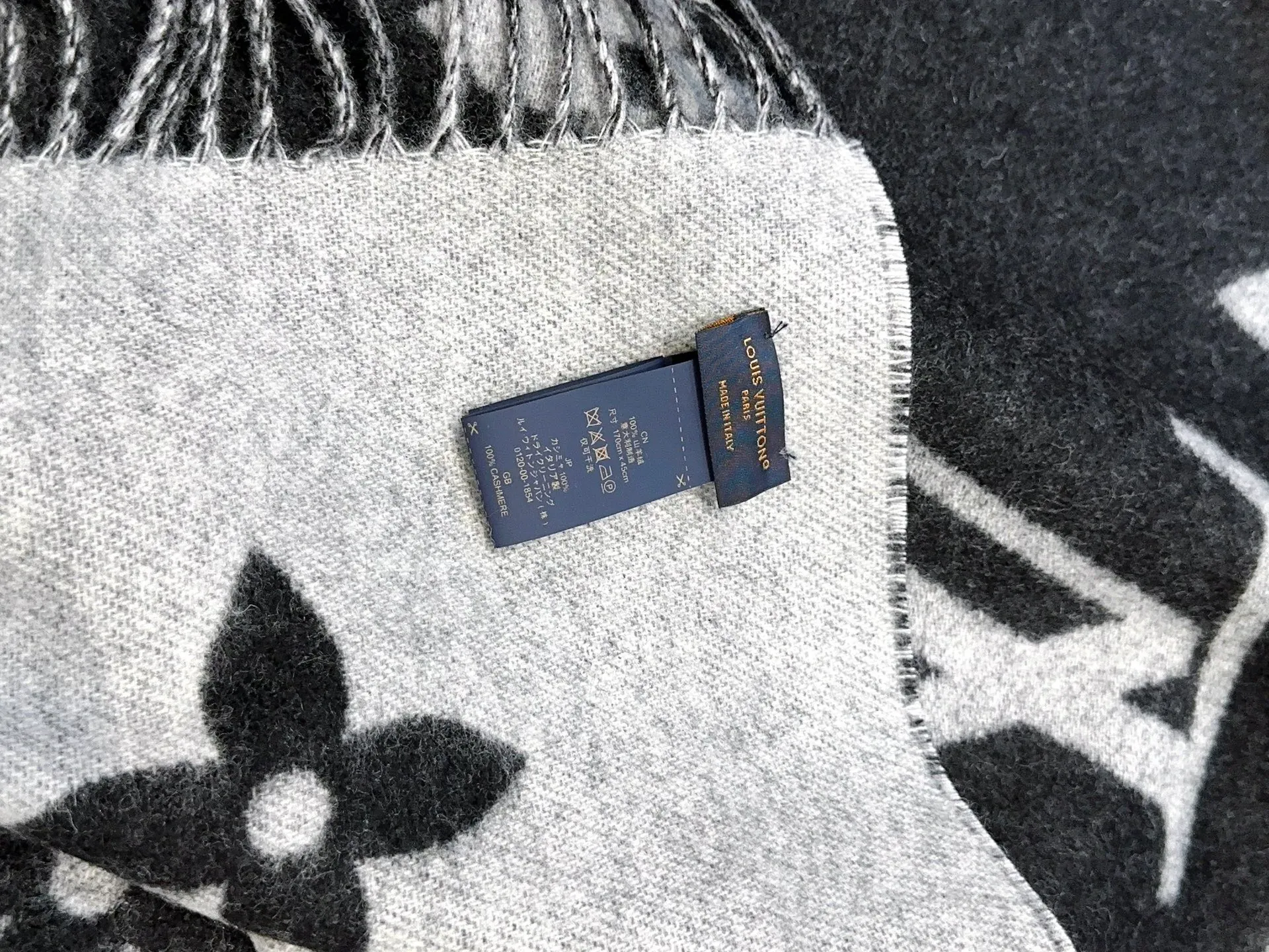 Шарфы Louis Vuitton 475670