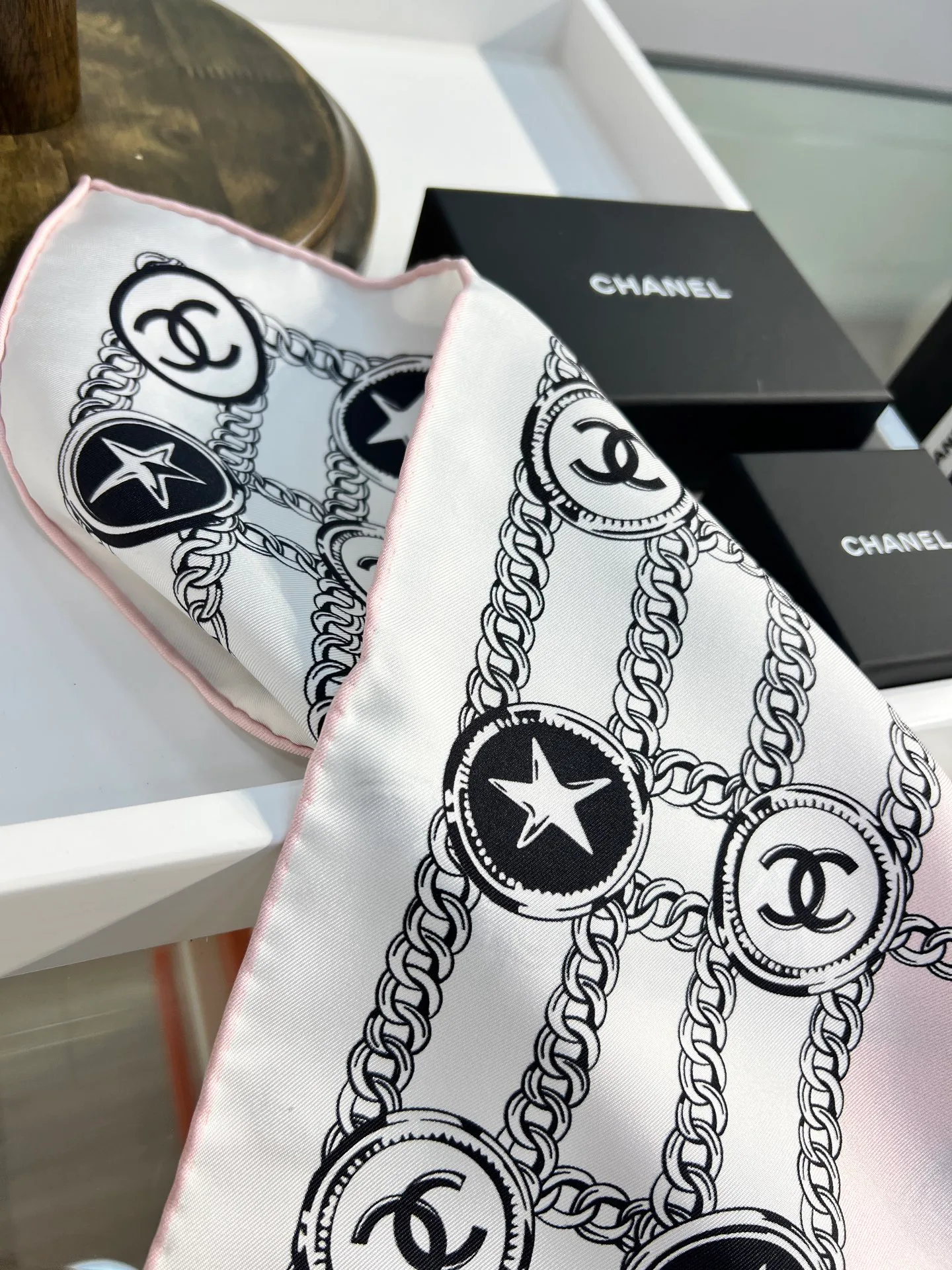 Шарфы Chanel 136908