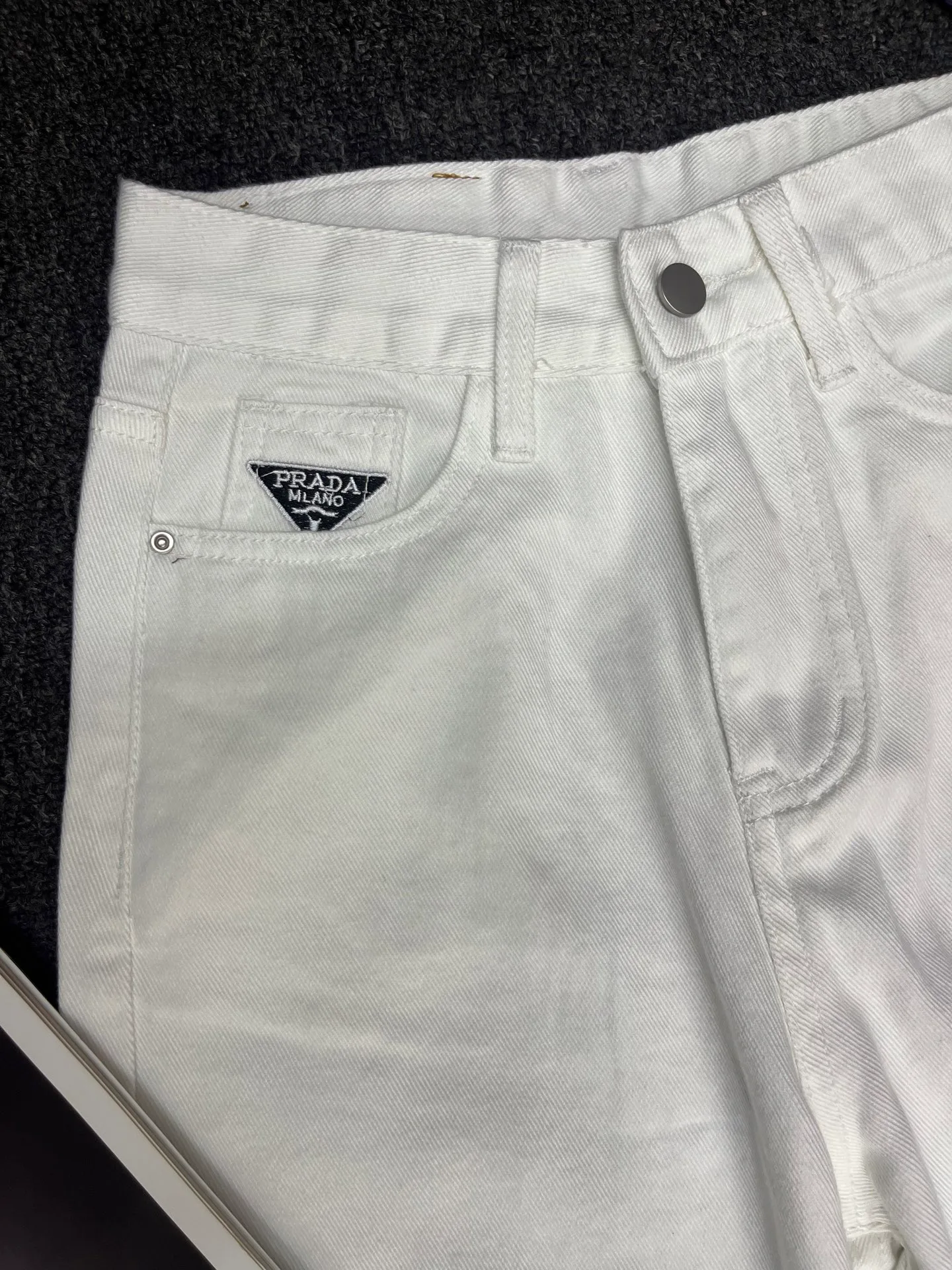 Джинсы Женские Prada 13097016