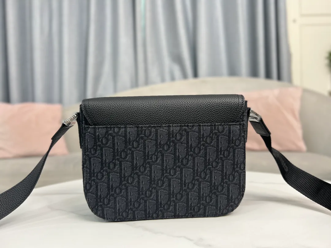 Сумки На Ремне Женские Christian Dior 21541