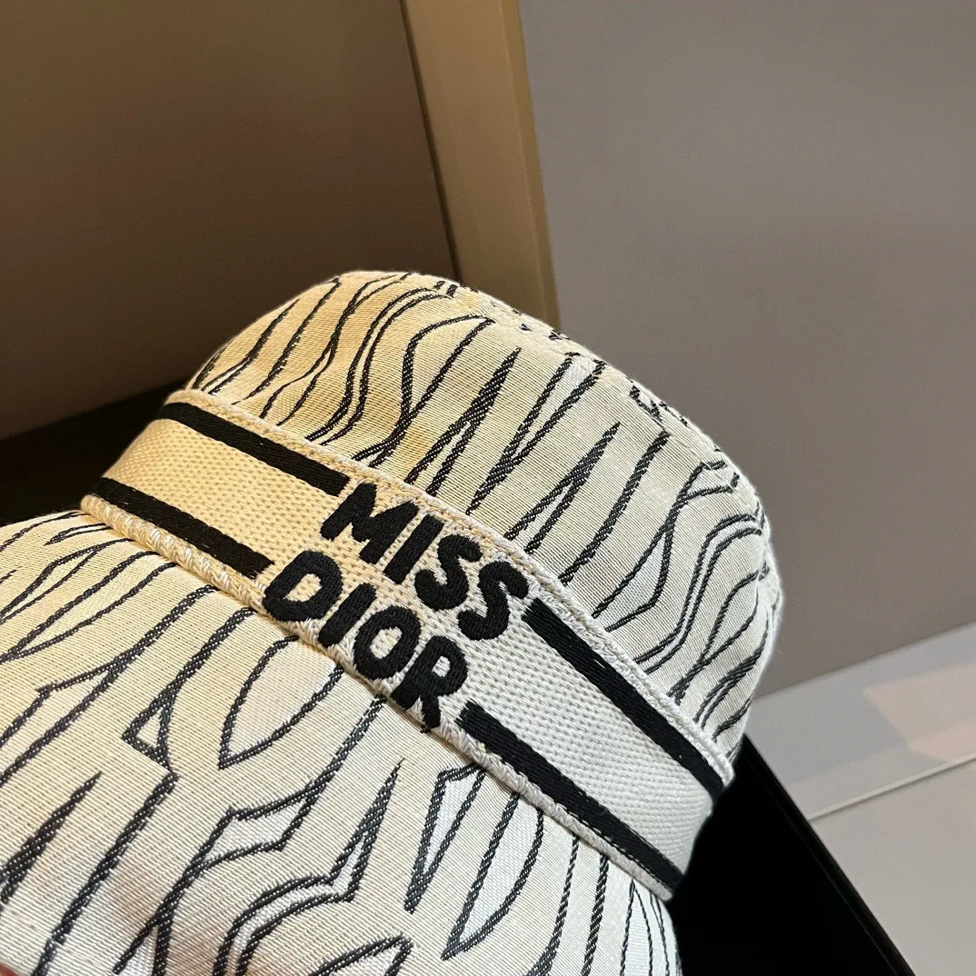 Головные Уборы Christian Dior 91031