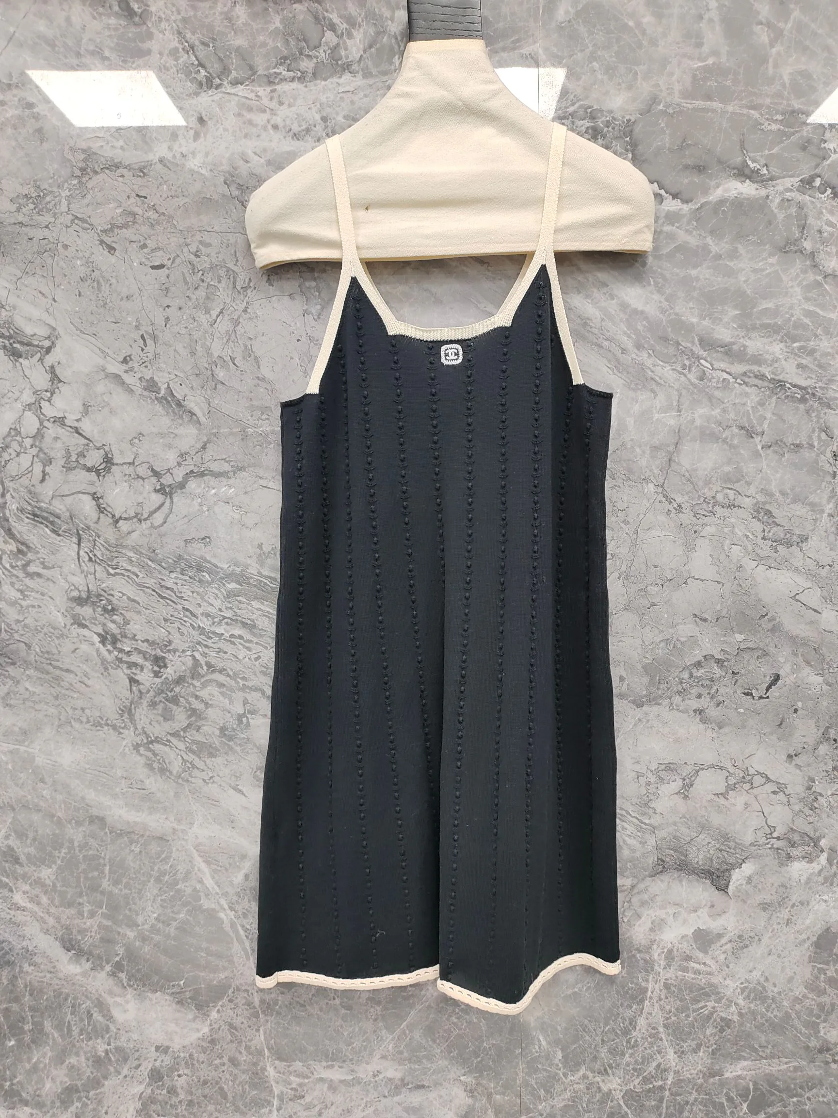 Платья Женские Chanel 10035993
