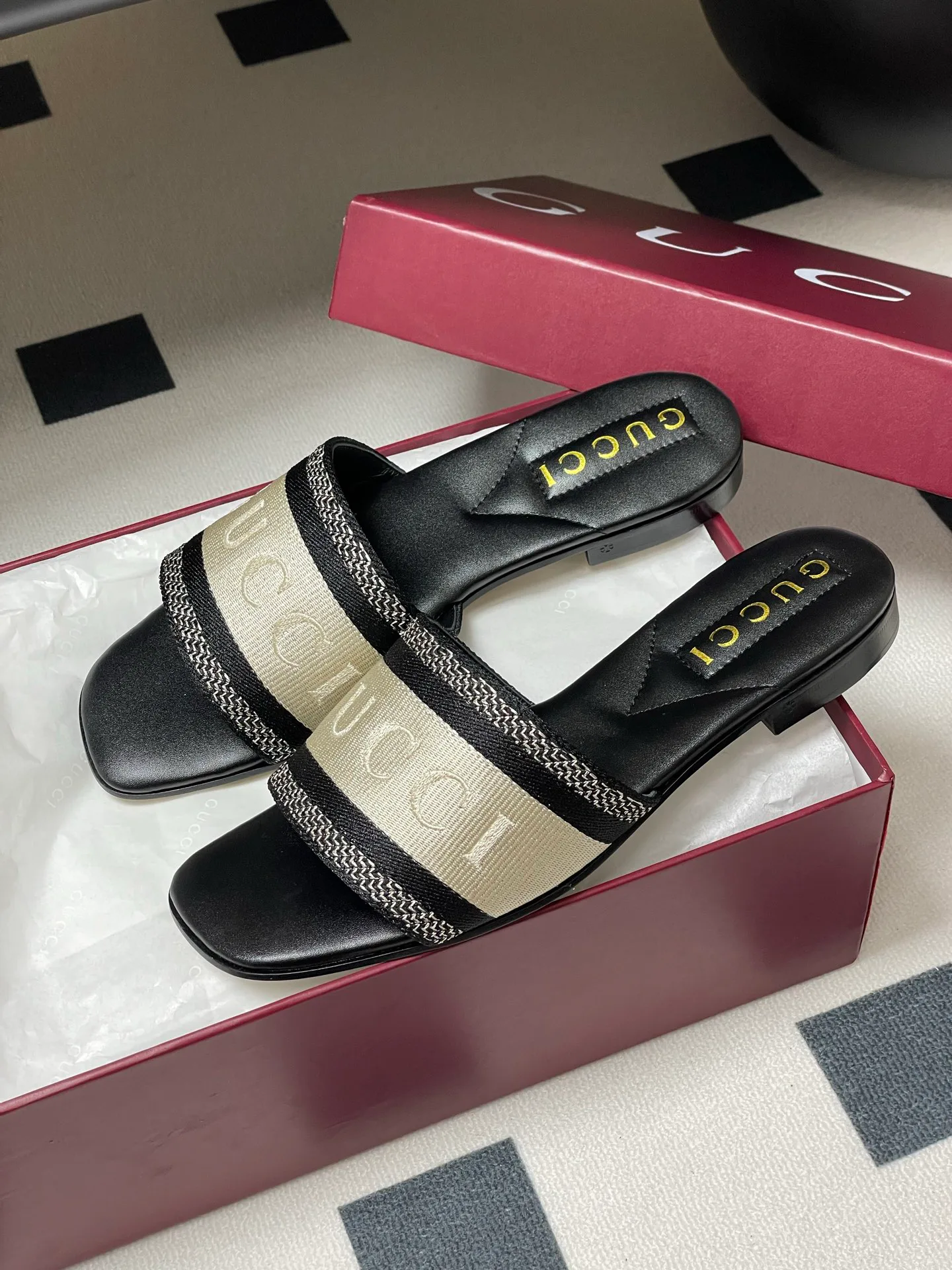 Шлепанцы Женские Gucci 22782