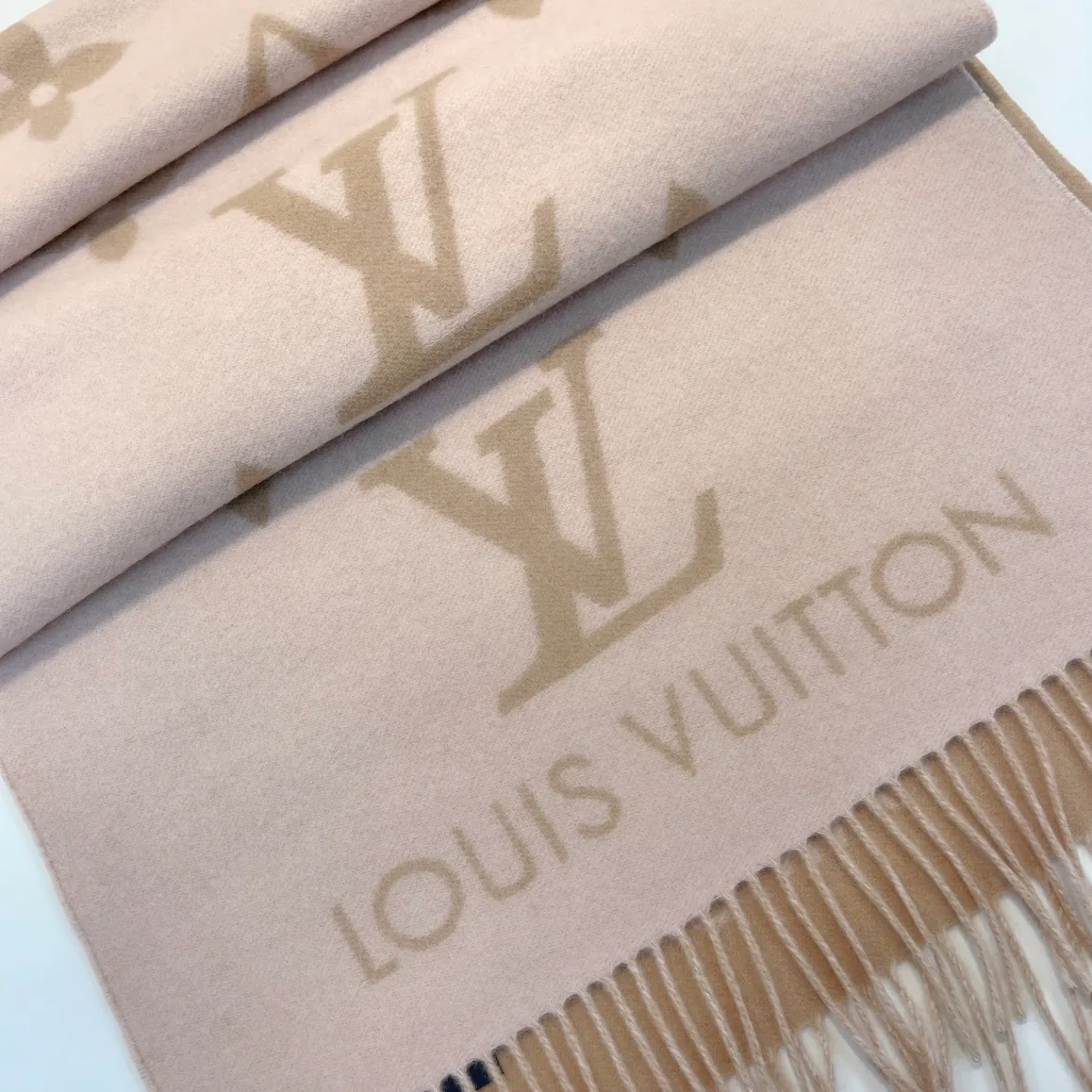 Шарфы Louis Vuitton 5858503