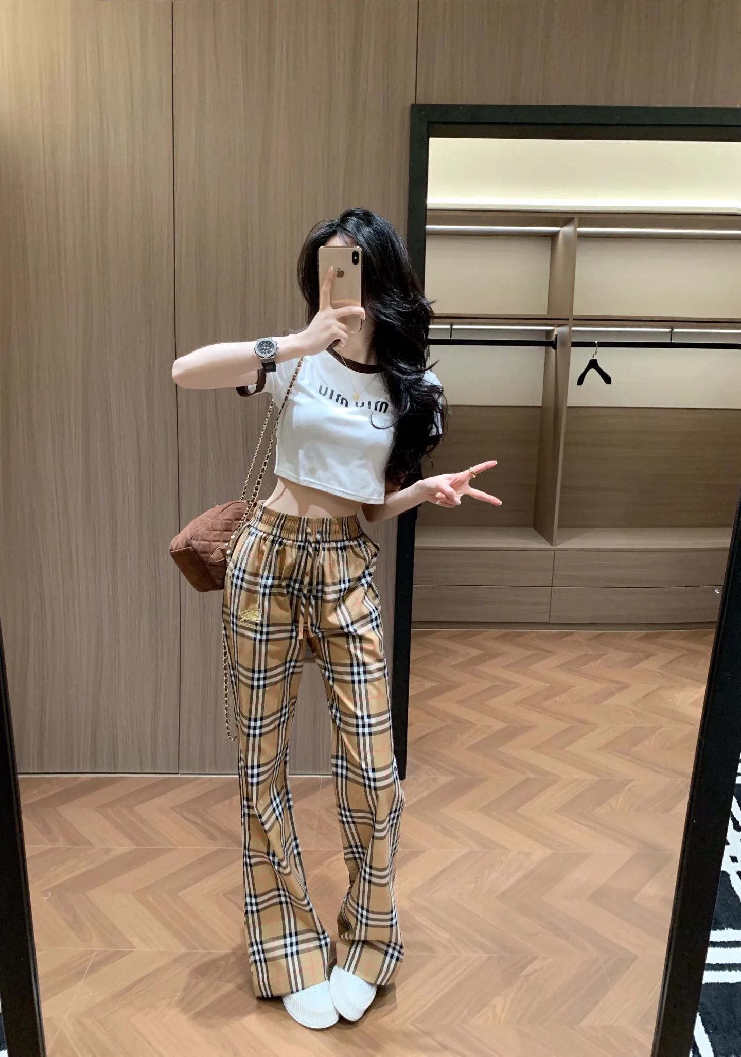Брюки Женские Burberry 11249903