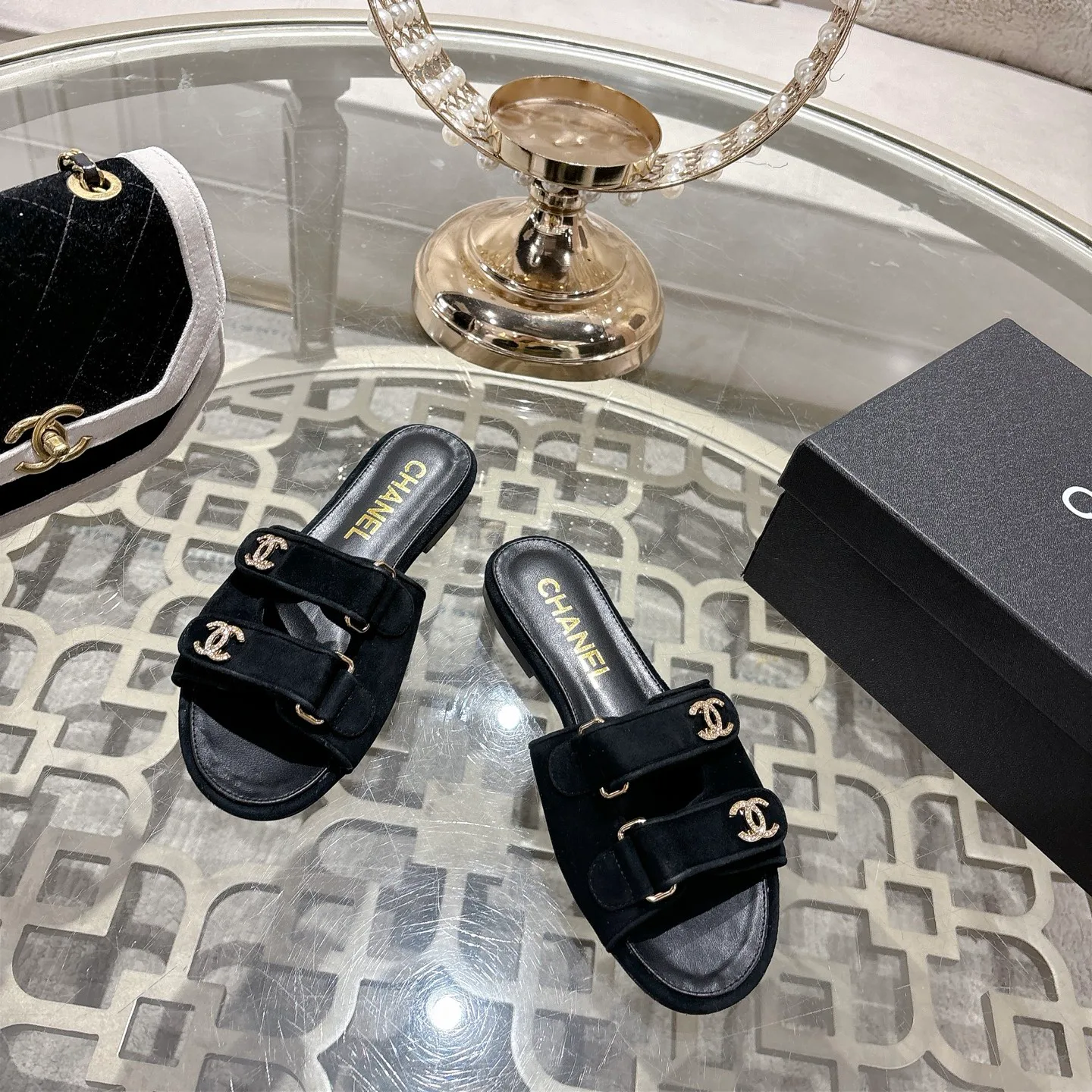 Шлепанцы Женские Chanel 10840542