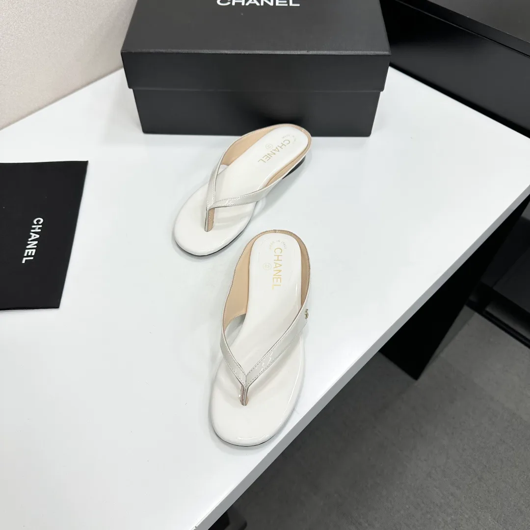 Шлепанцы Женские Chanel 11946890