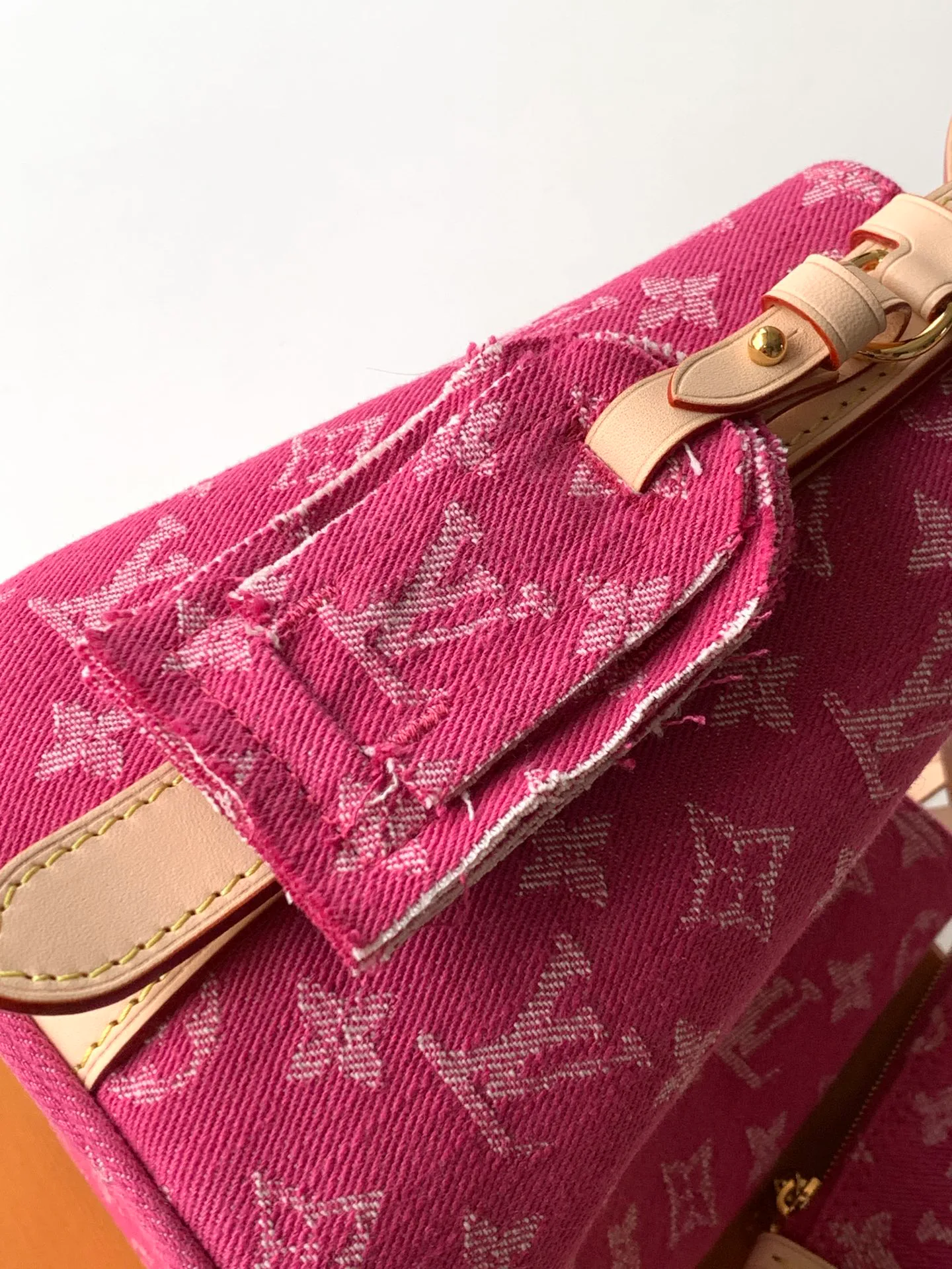 Классические Сумки Женские Louis Vuitton 13435278
