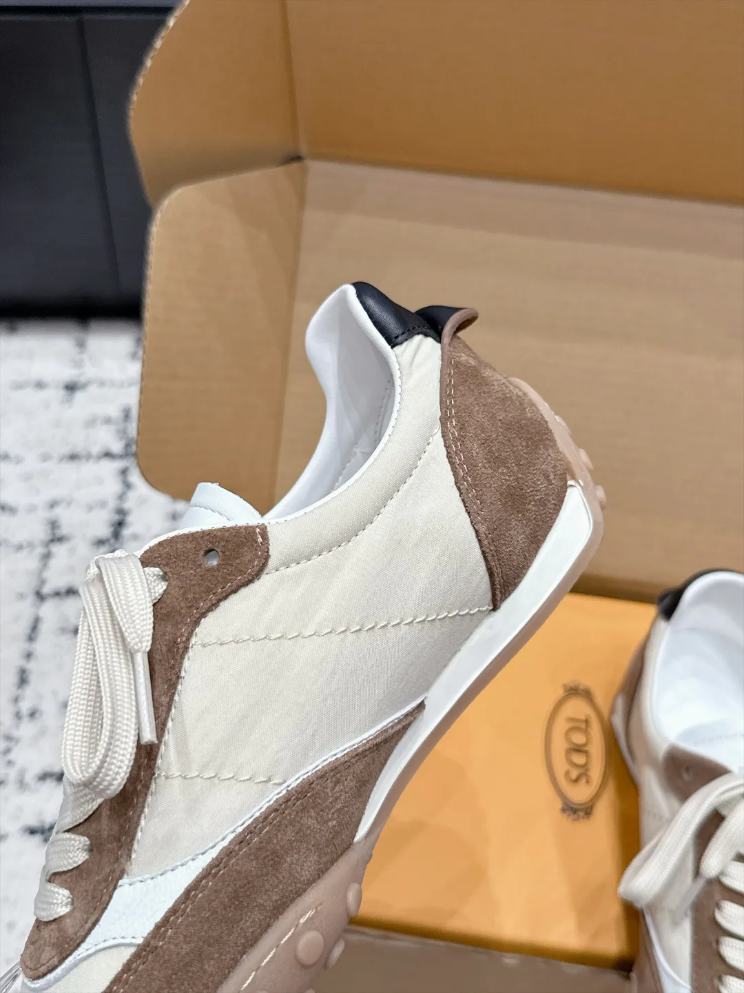 Кроссовки Женские Tod's 18440857
