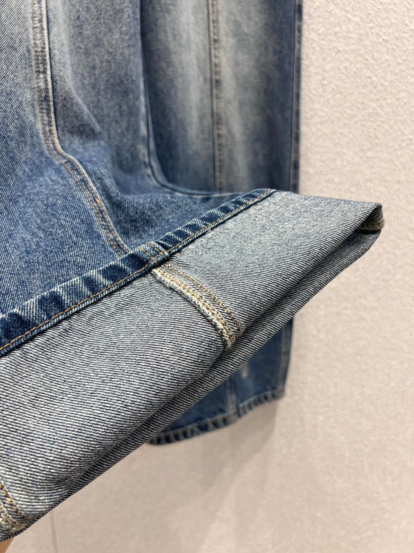 Джинсы Женские Alexander Wang 680897