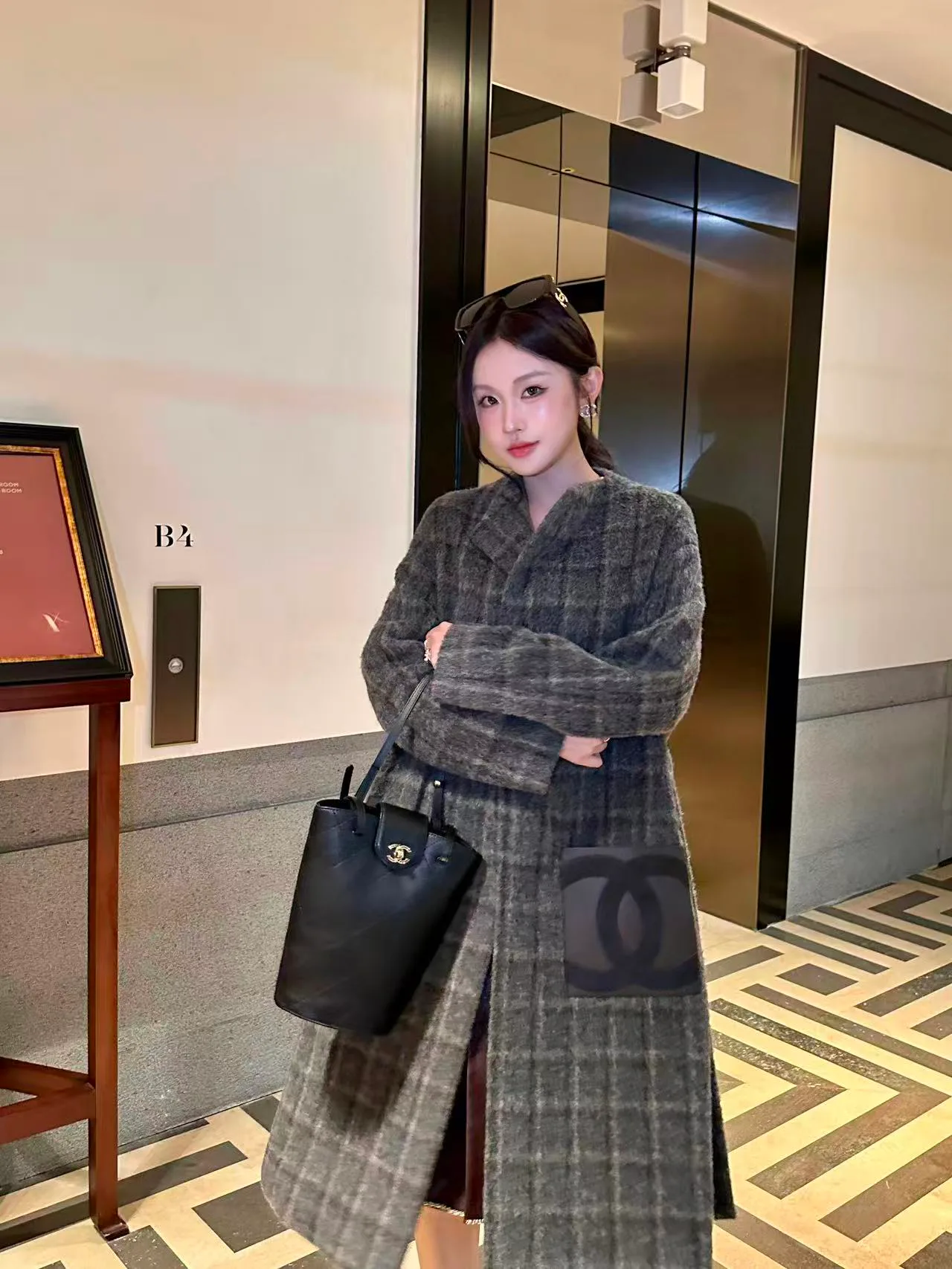 Пальто Женские Chanel 19579820