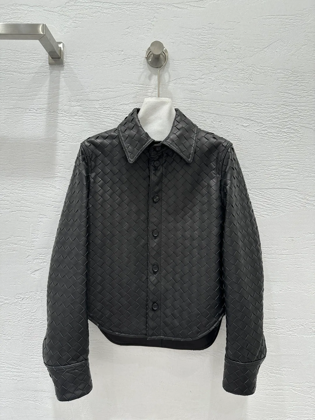 Кожаные Куртки И Дублёнки Женские Bottega Veneta 13557786