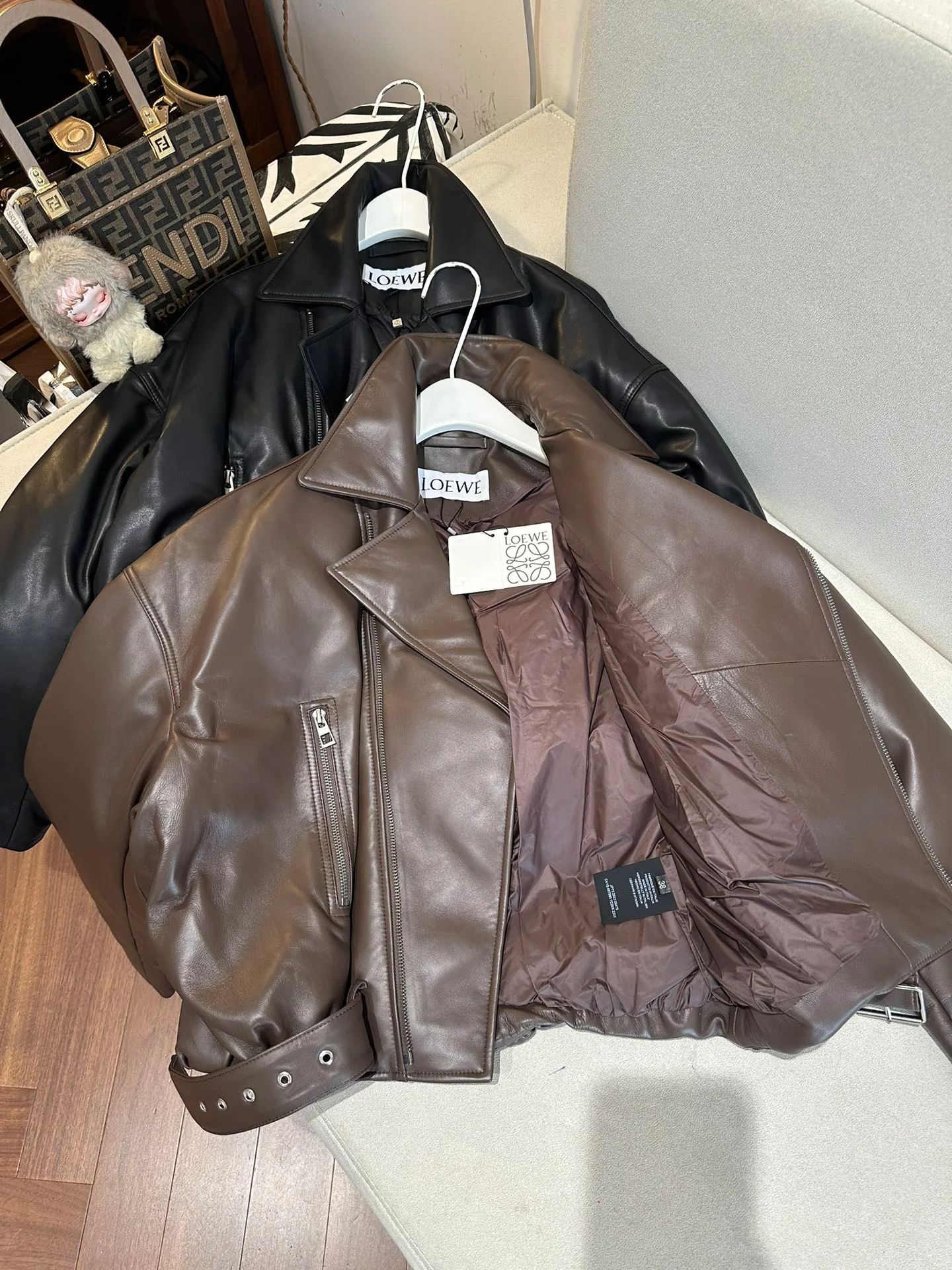 Кожаные Куртки И Дублёнки Женские Loewe 496014