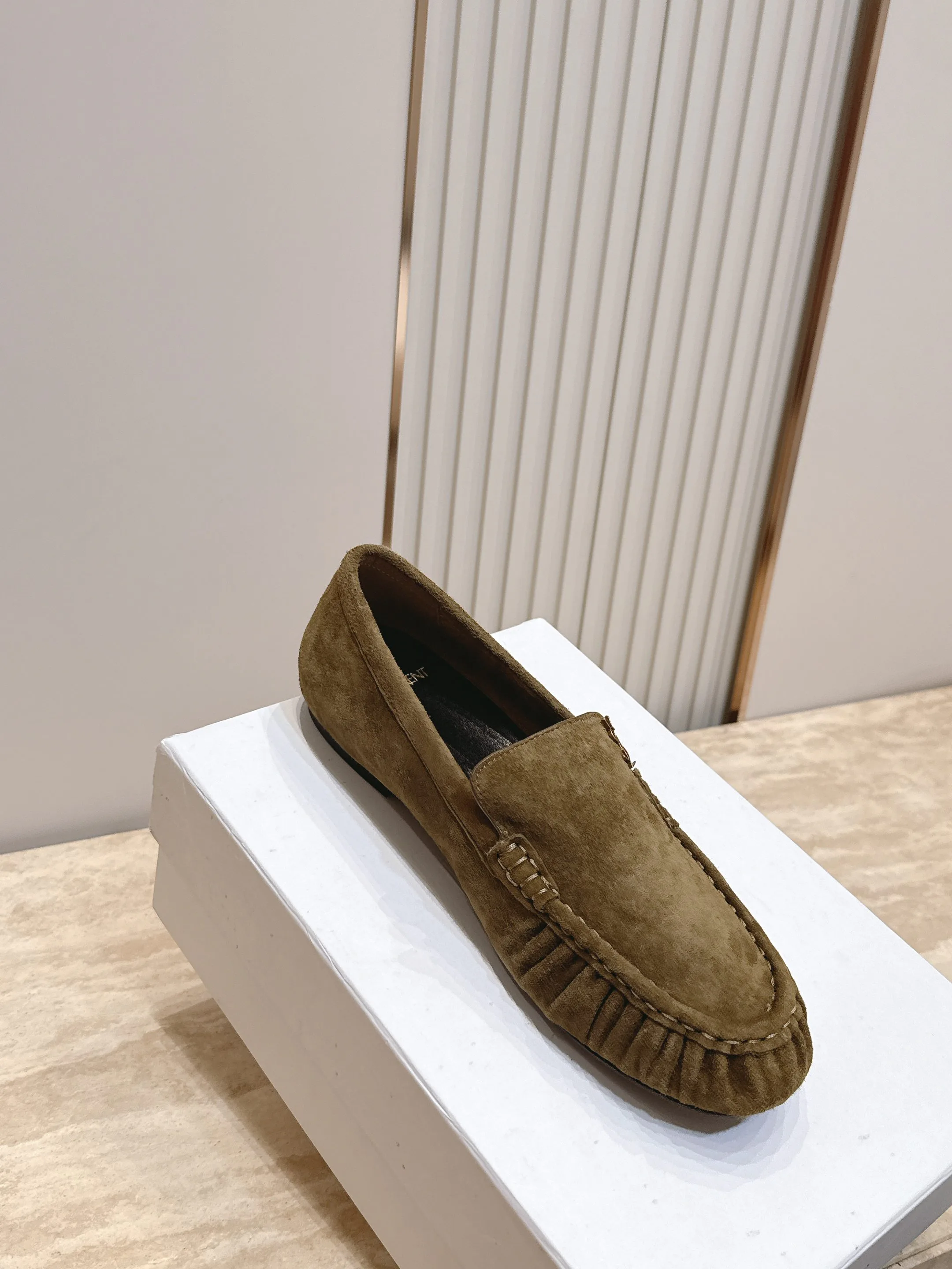 Лоферы И Мокасины Женские Saint Laurent 17701338