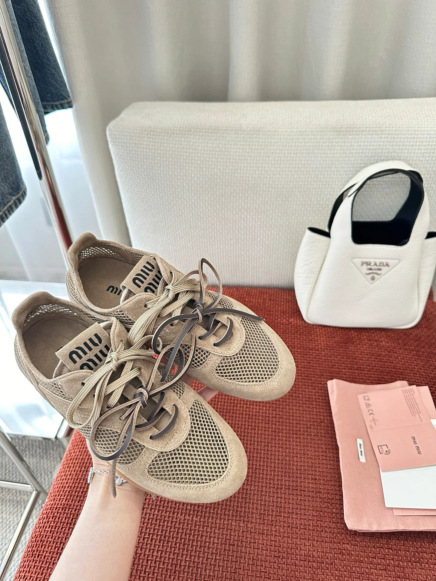 Кроссовки Женские Miu Miu 17941737