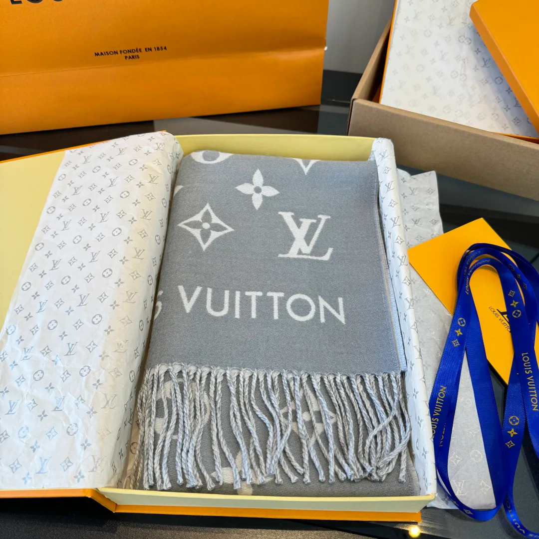 Шарфы Louis Vuitton 17827502