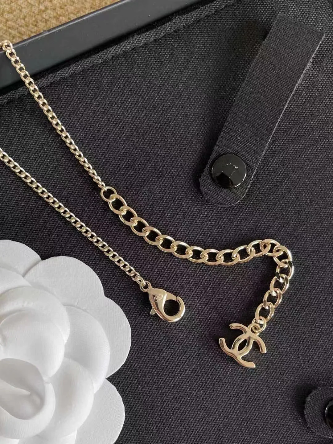 Бижутерия Chanel 1105951