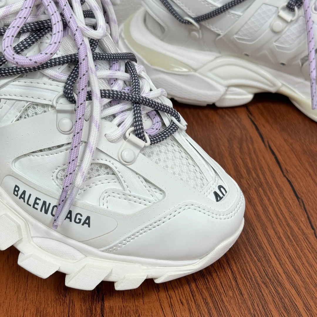 Кроссовки Женские Balenciaga 13216467