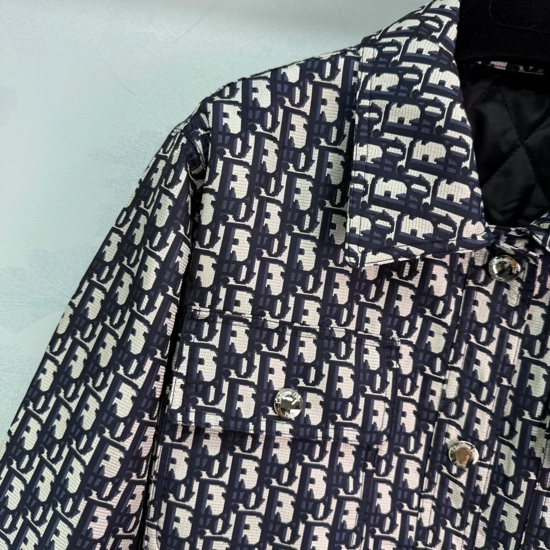 Куртки И Пуховики Женские Gucci 376594