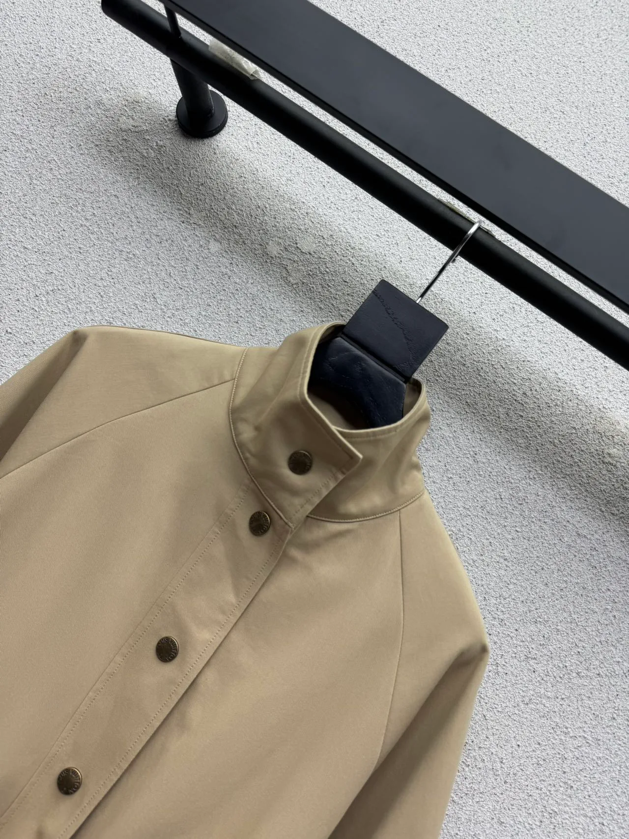 Куртки И Пуховики Женские Louis Vuitton 19760162