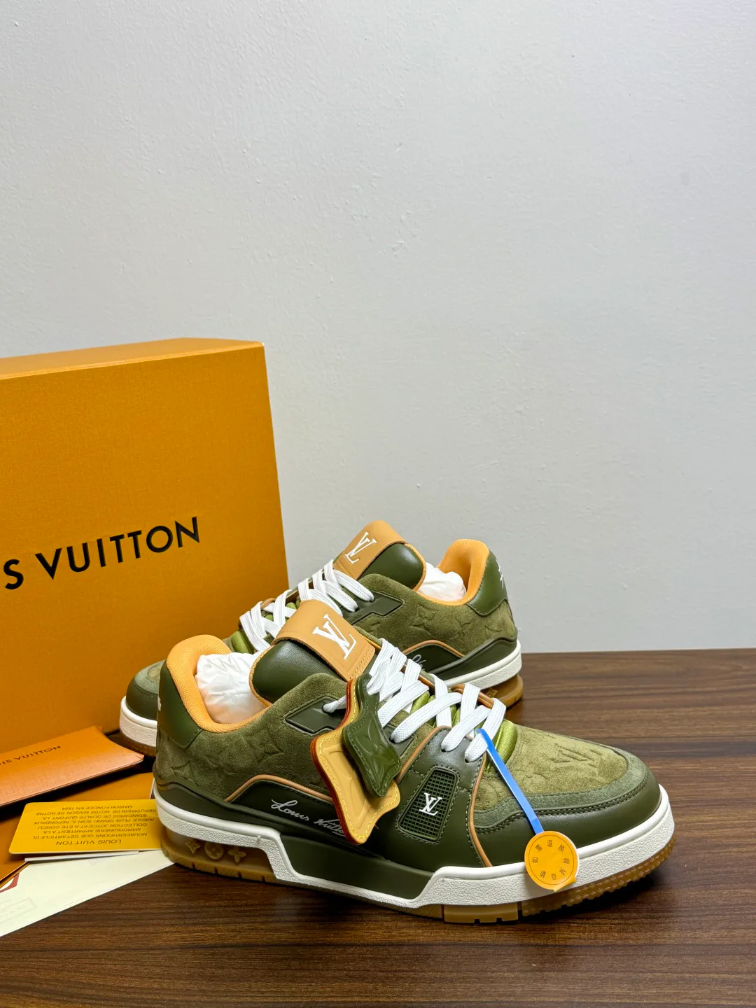 Кроссовки Мужские Louis Vuitton 19036043