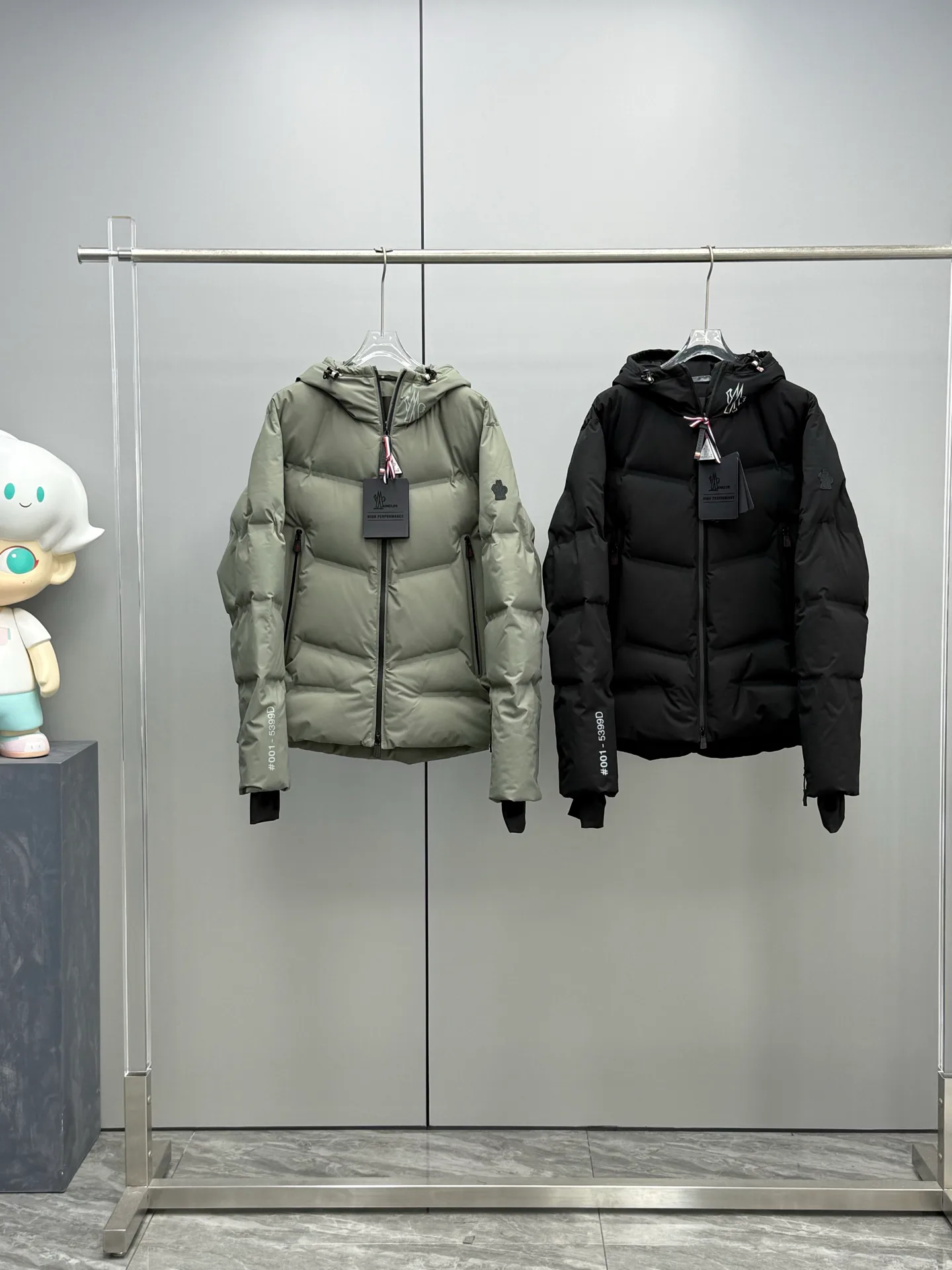 Куртки И Пуховики Женские Moncler 1232145