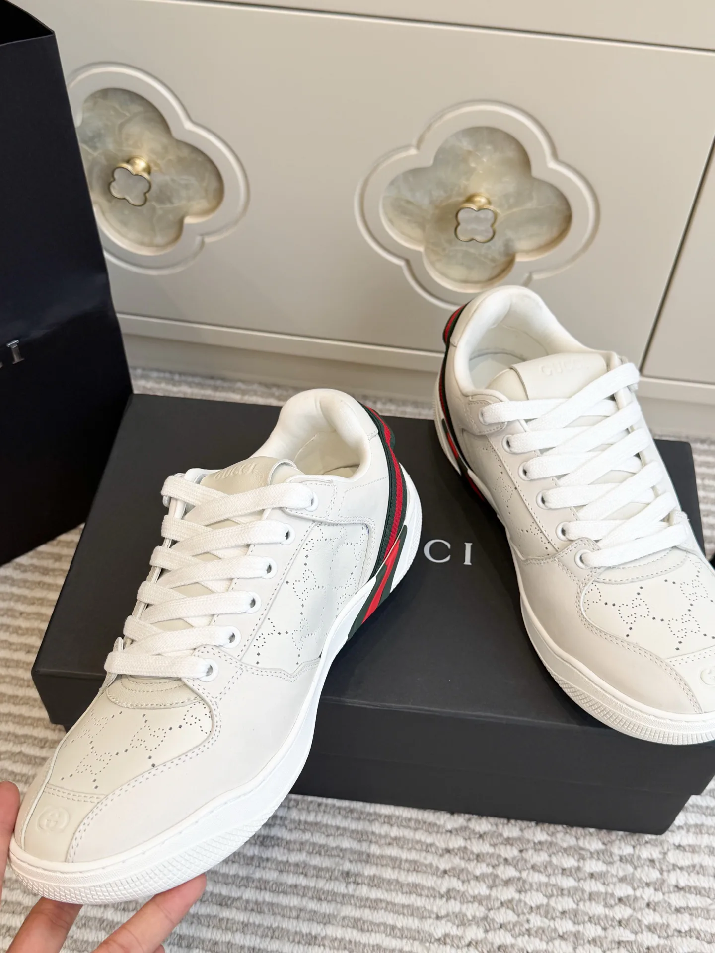 Кроссовки Женские Gucci 18738049