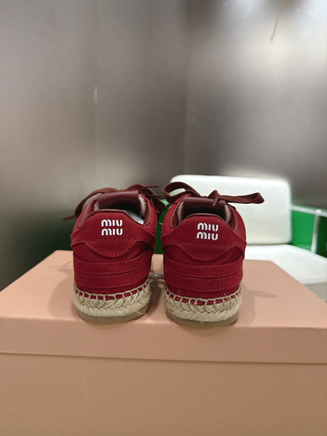 Кроссовки Женские Miu Miu 13152733