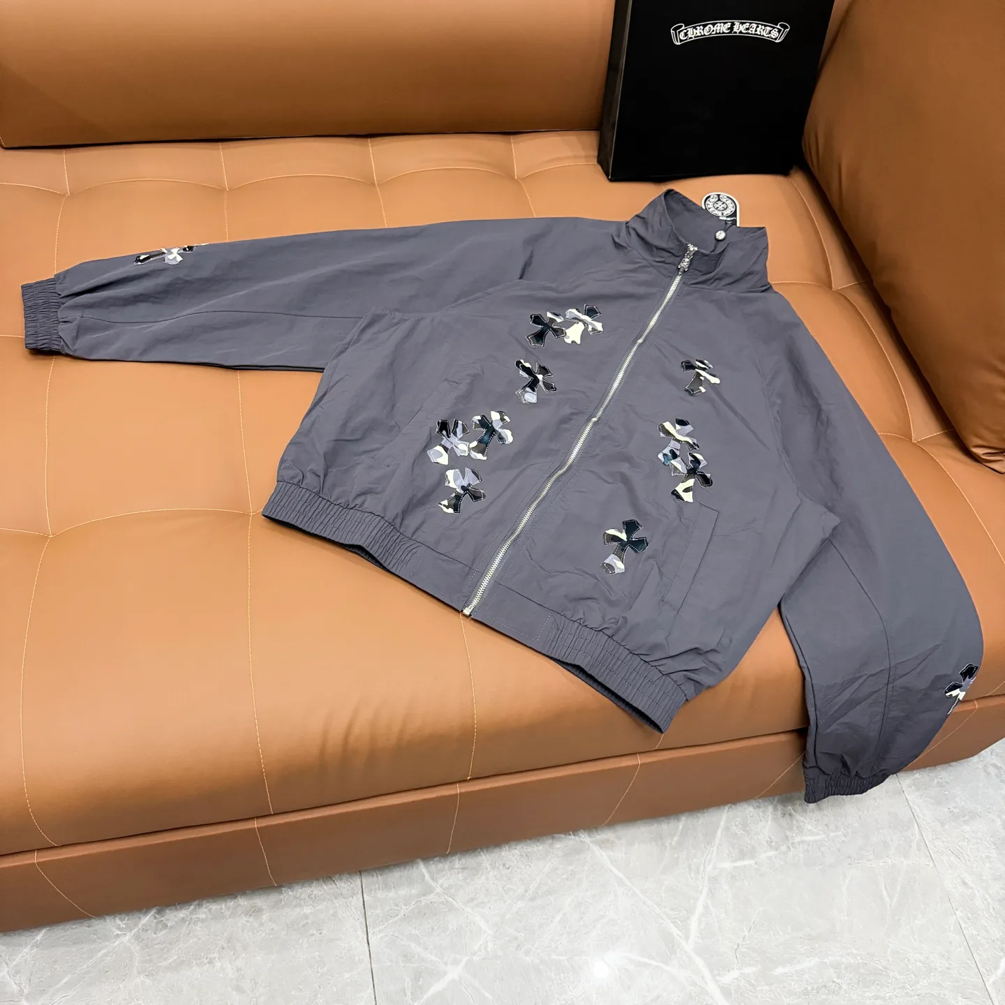 Куртки И Пуховики Женские Chrome Hearts 18607133