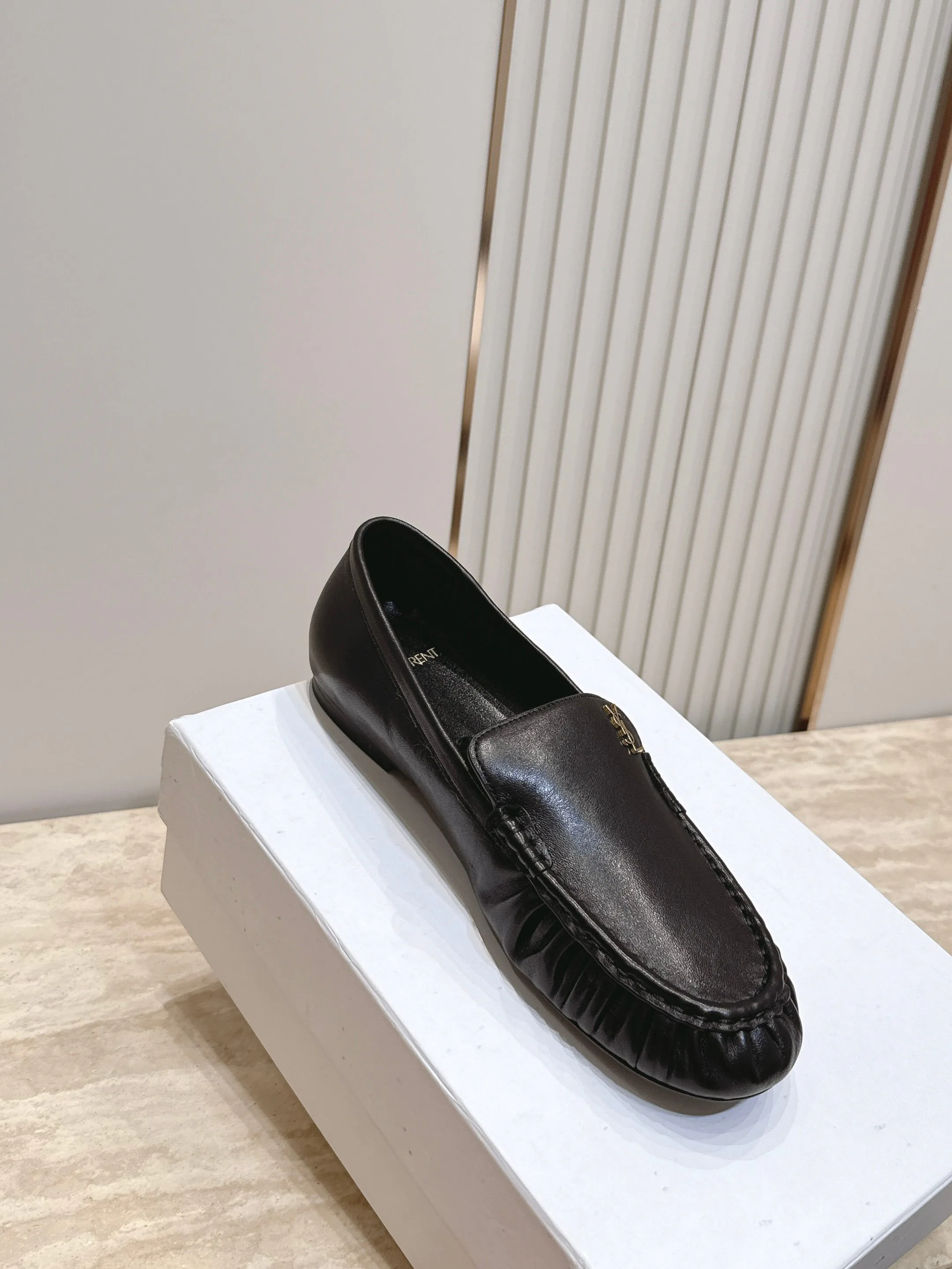 Лоферы И Мокасины Женские Saint Laurent 17701346
