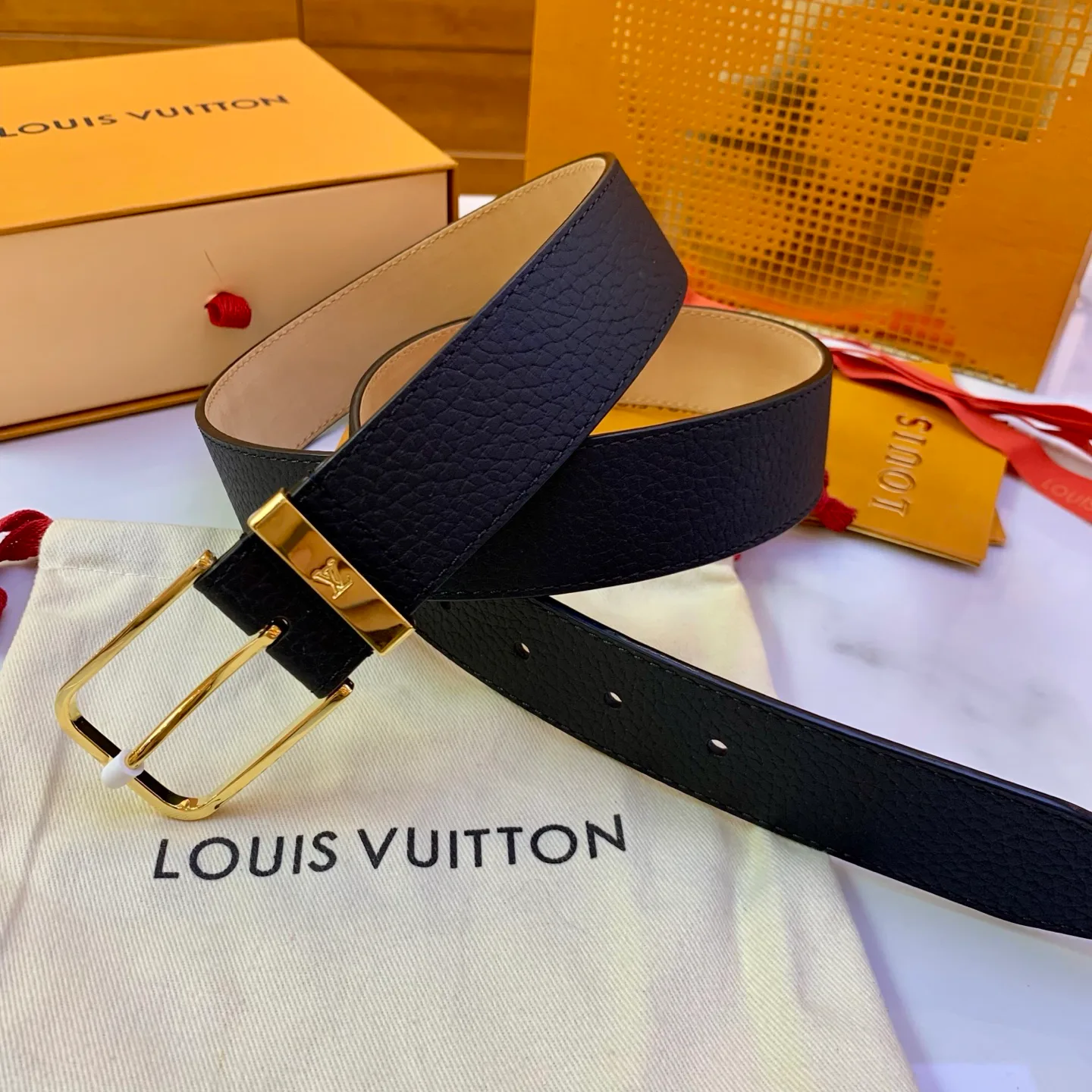 Ремни Louis Vuitton 17682173