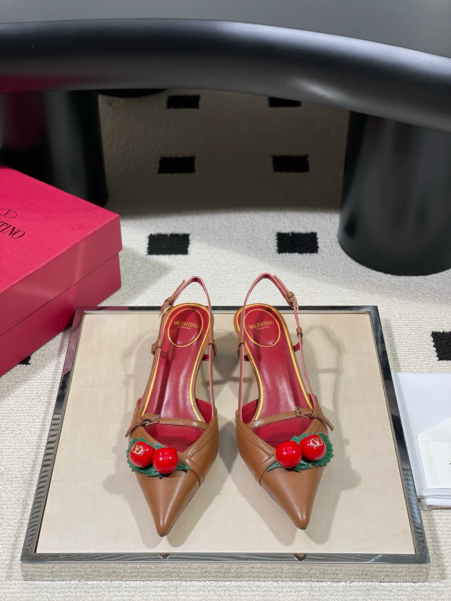 Босоножки Женские Valentino 13189656